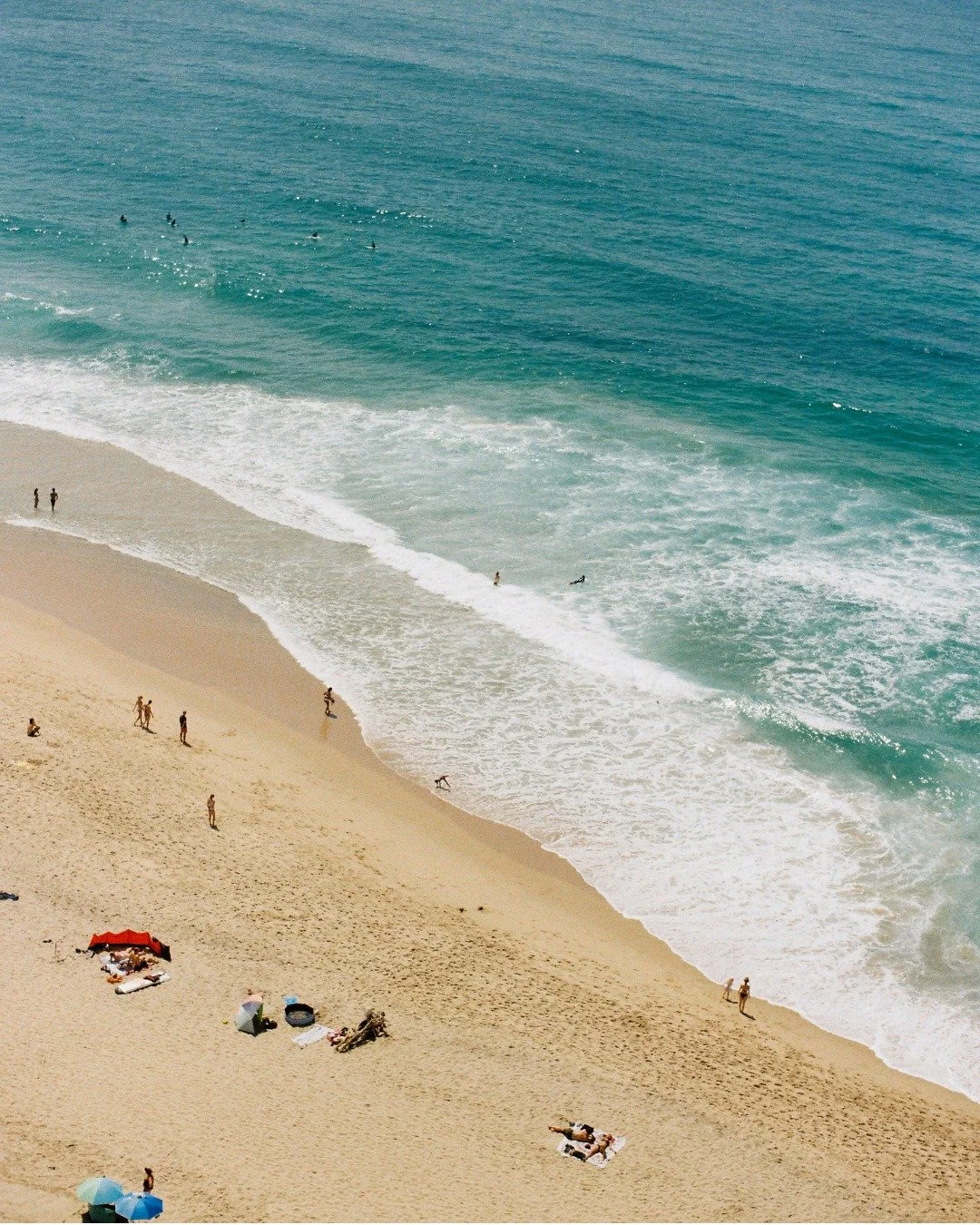 Nothing quite like the Atlantic coastline.. 35mm
.
.
.
#filmphotography #analogphotography #filmphoto #portugal #35mm #atlantic #portugal