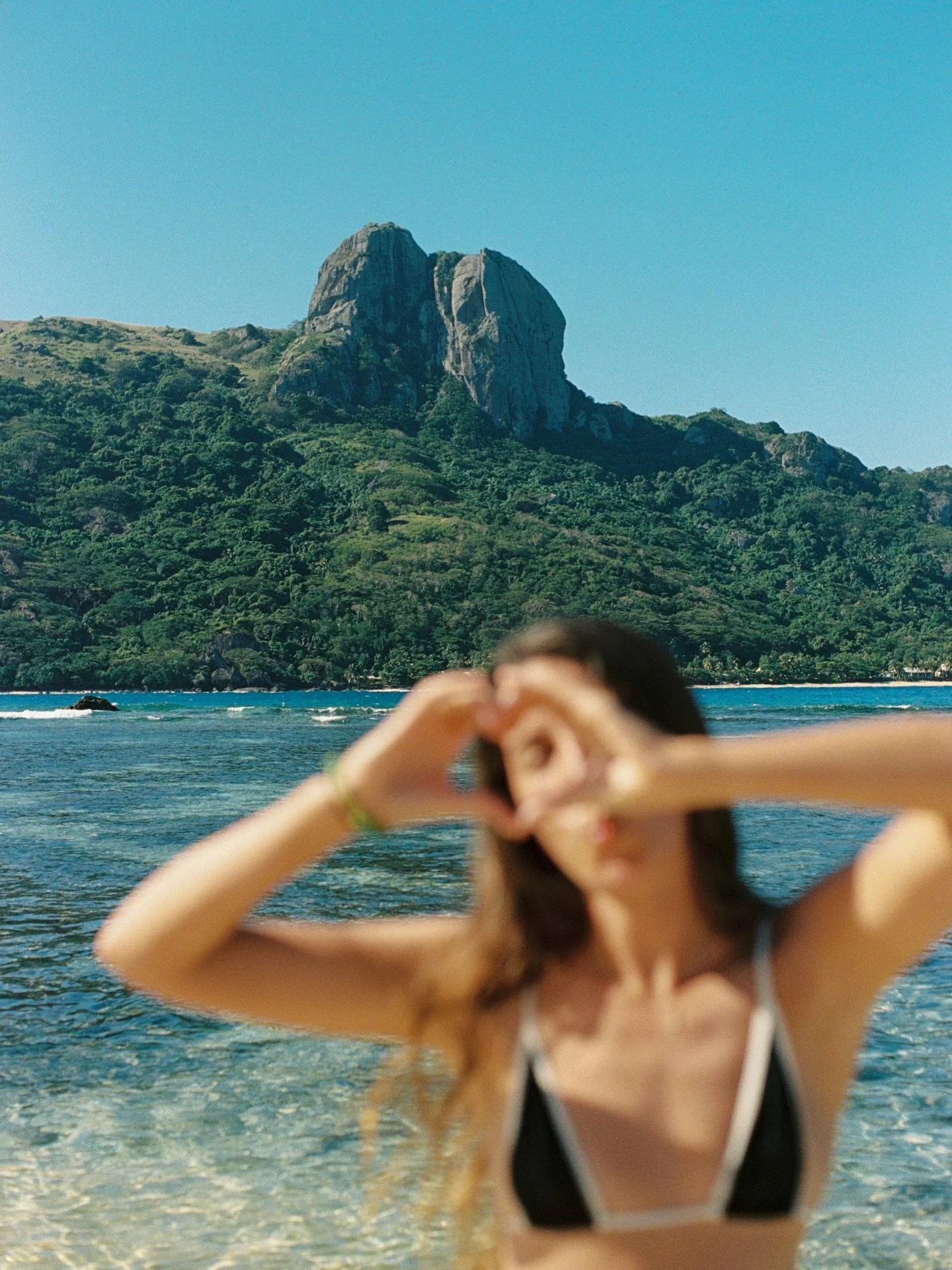 Rewinding 2025. 🎞️ 12 favourites from this year on film and a happy grateful Lou from start to finish for this ever growing community.❣️ Which one is your favourite? 
.
.
.
#filmphotograph #analogphotographer #35mmfilmphoto #kodakgold #leicafilmfrie