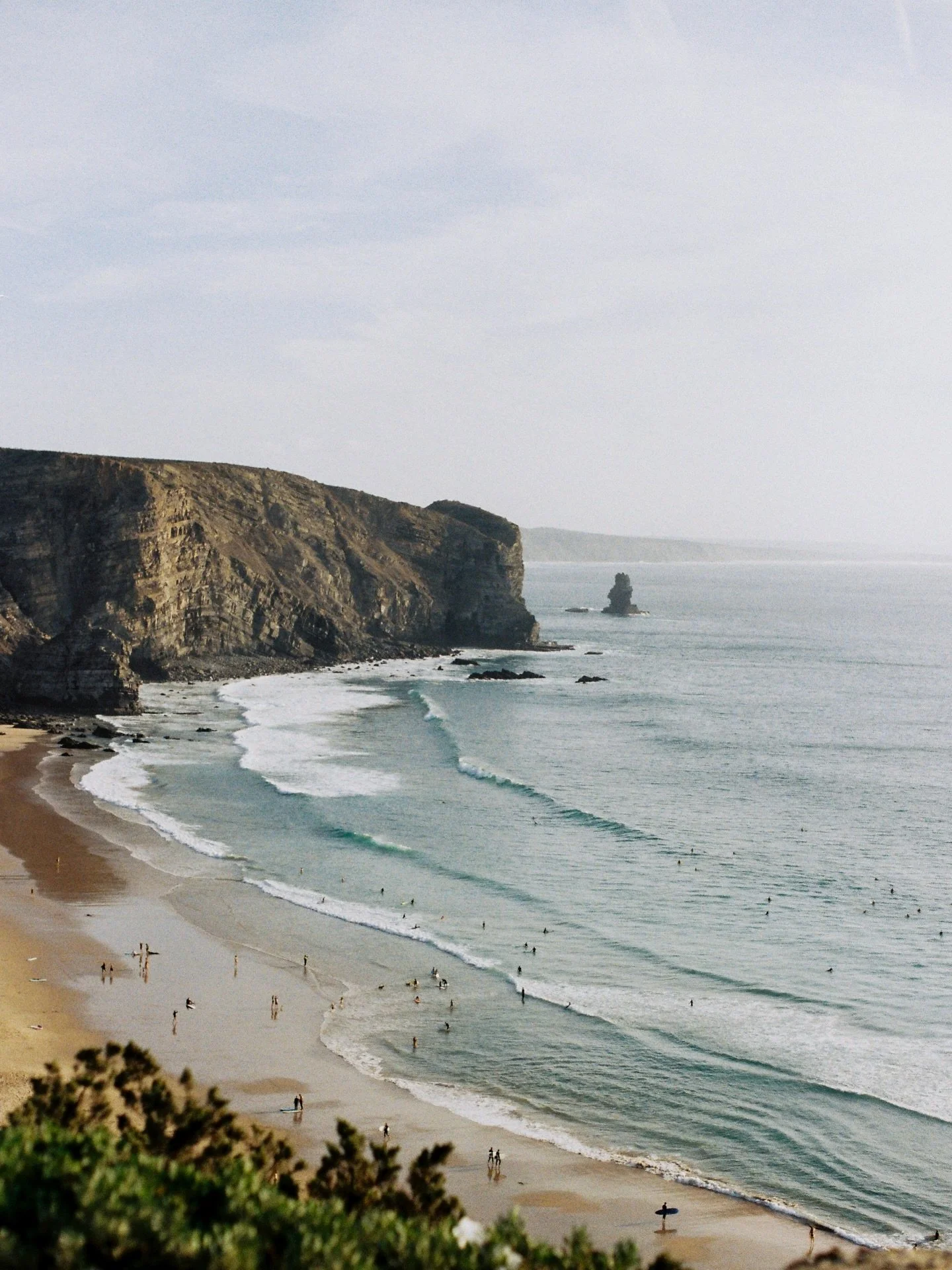 Somewhere on the south west coast of Portugal.. on 35mm film. 
.
.
.
.
#aljezur #algarvecoast #35mmfilmphoto #analogphoto #surfphotos
