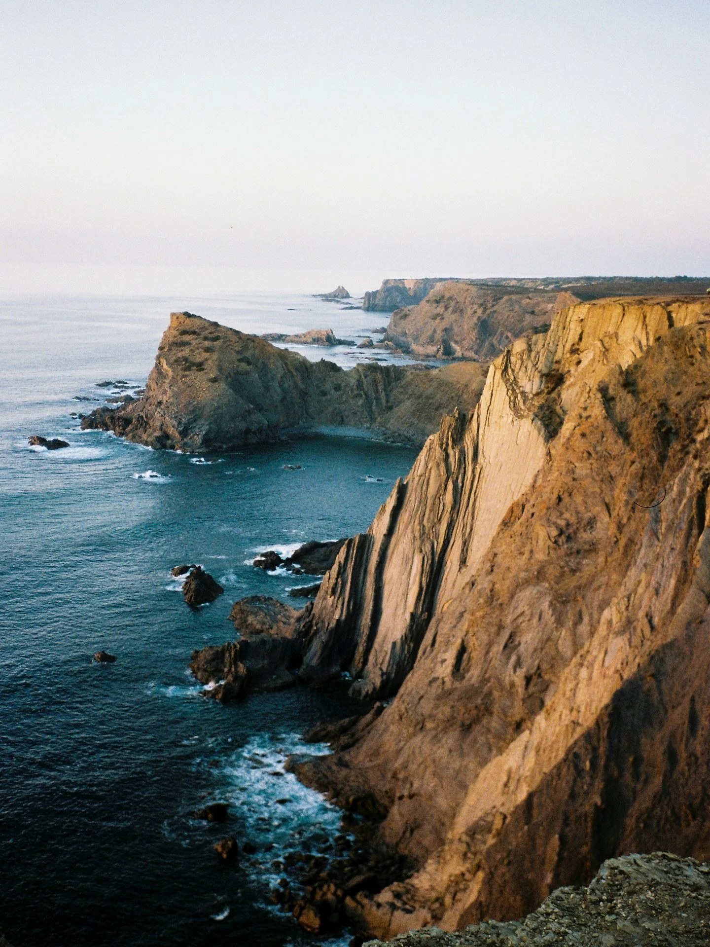 These views in a little surf town in the south west of Portugal are simply unreal.. shot on 35mm film in Aljezur. 🤍
.
.
.
.
#aljezur #algarve #filmphotos #landscapephotograpy #analogphotographer