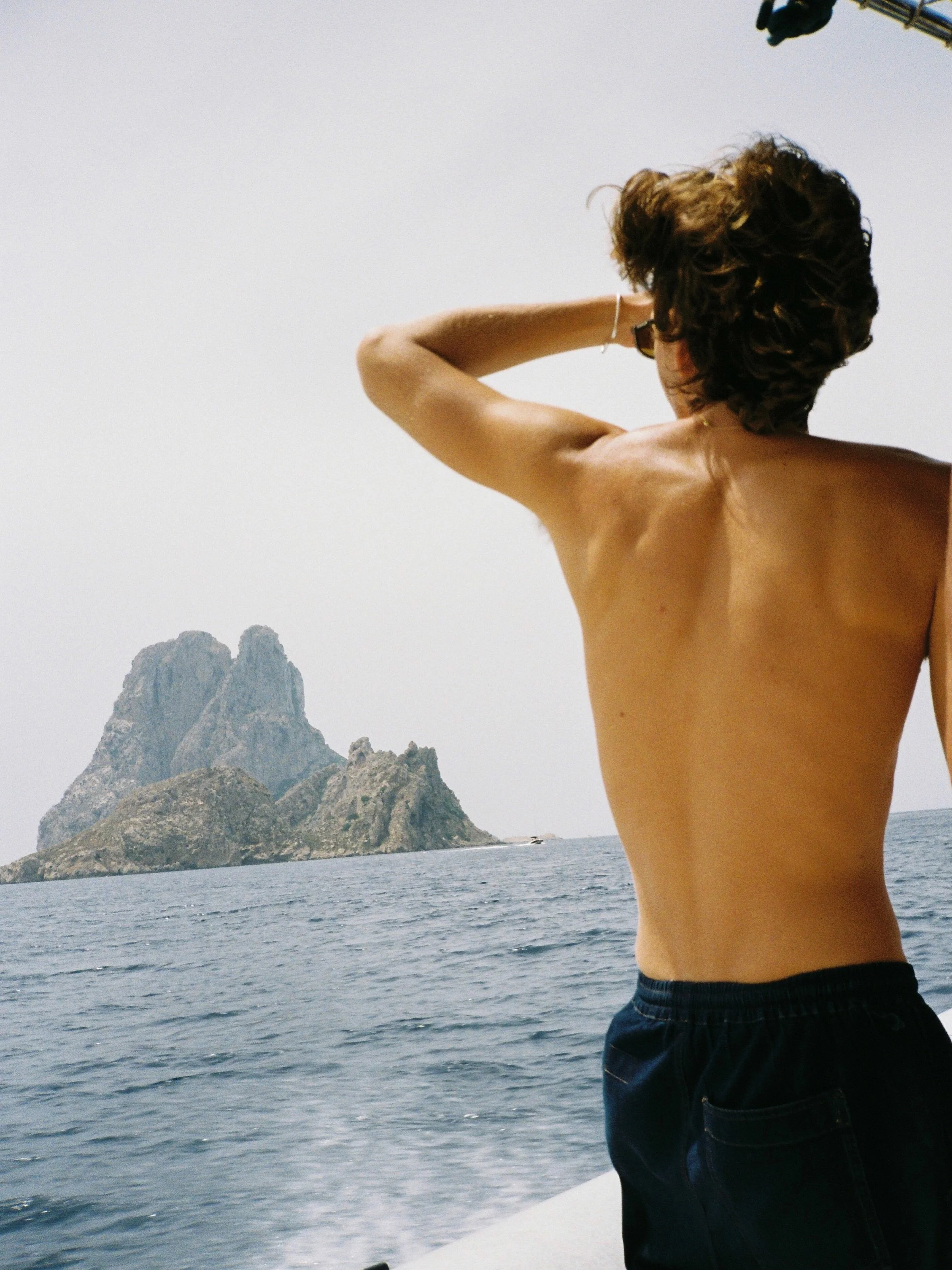 summer postcards on film xxx

#ibiza #boatday #esvedra #filmphotograph #analog