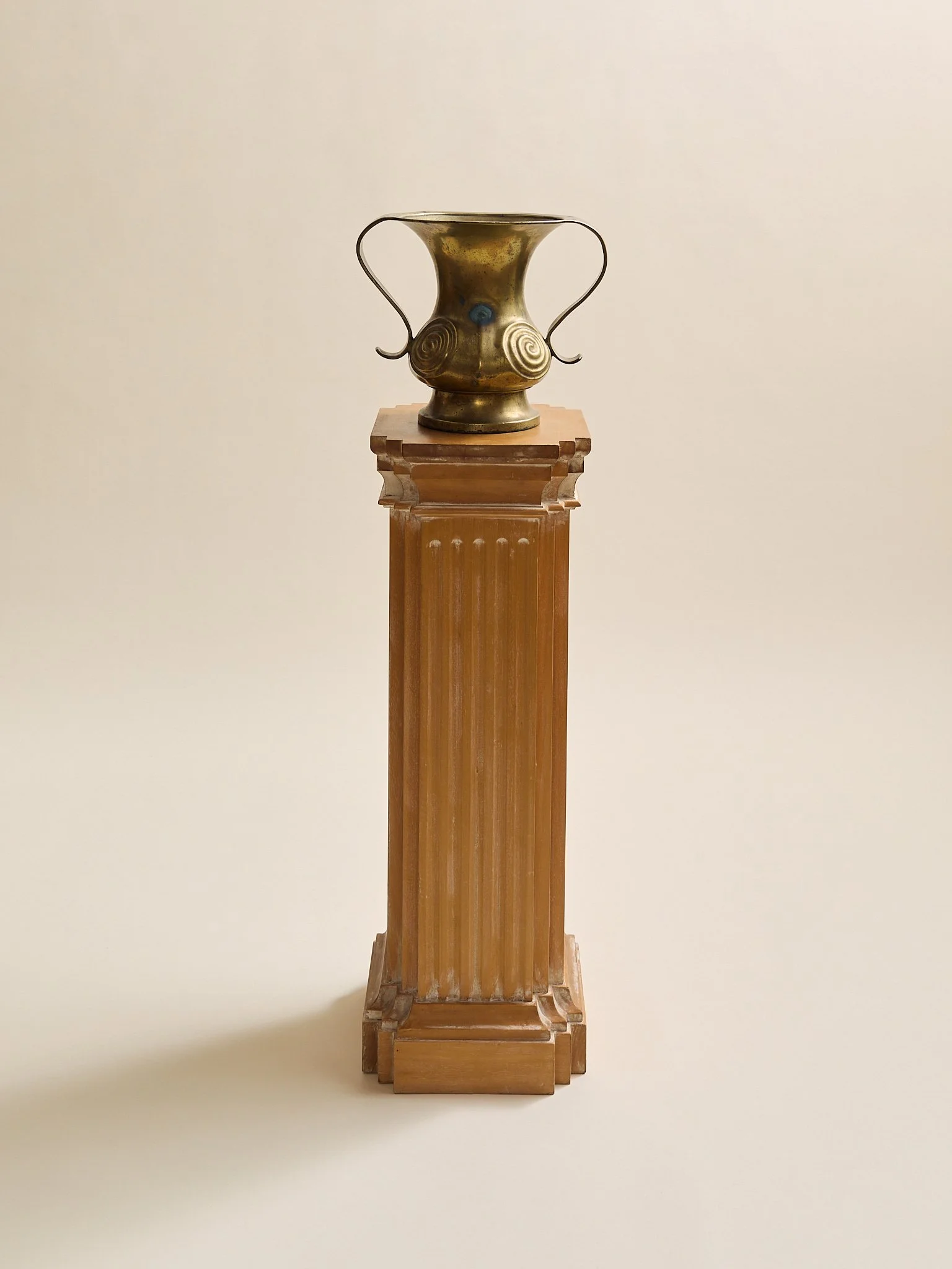 295_EthanAllenDoricStyleWoodPedestal_02.jpg