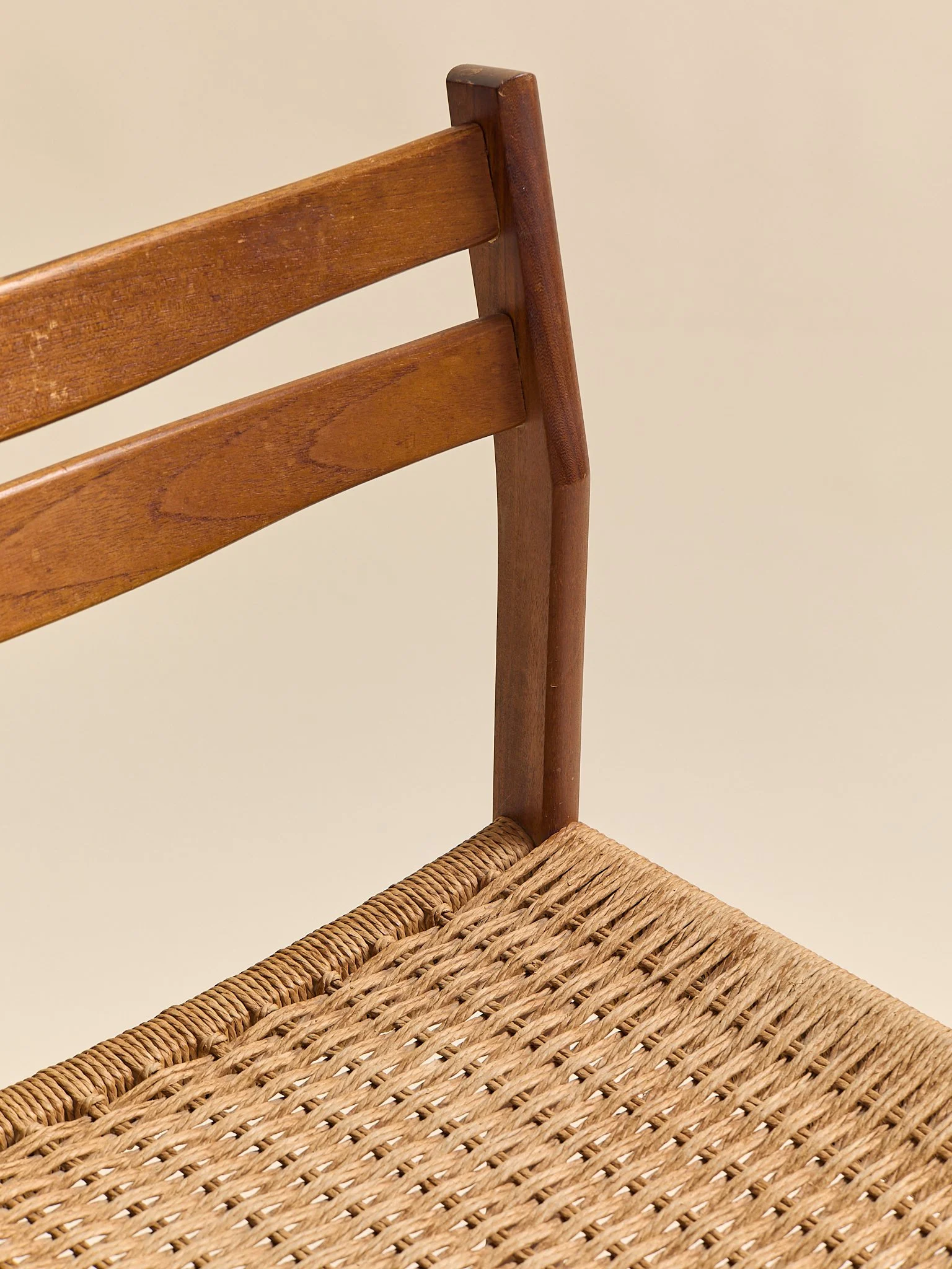 306_TheVintageDanishMCMAccentChair_06.jpg