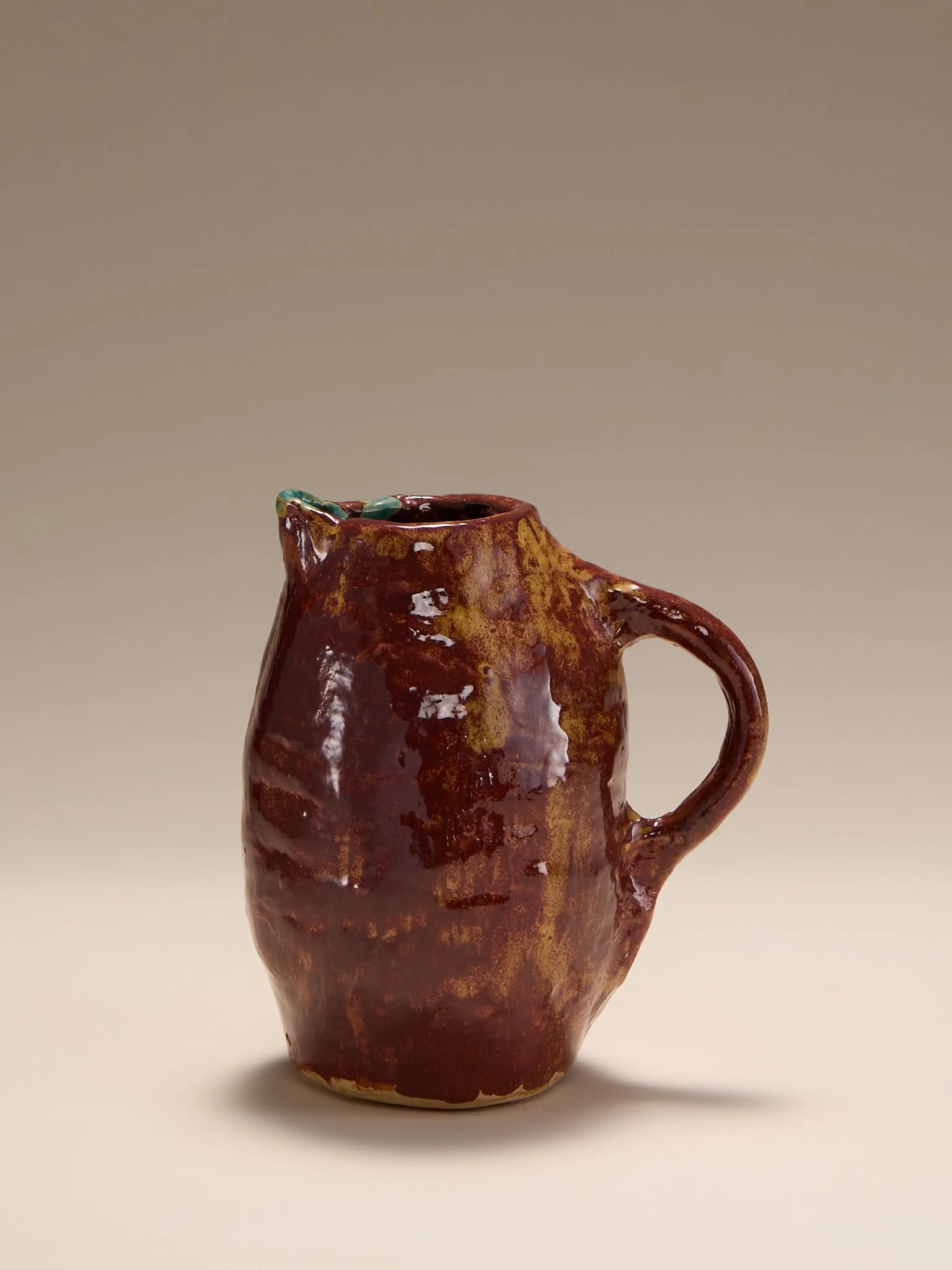 168_TheVintageRedSpeckledPitcher_001.jpg
