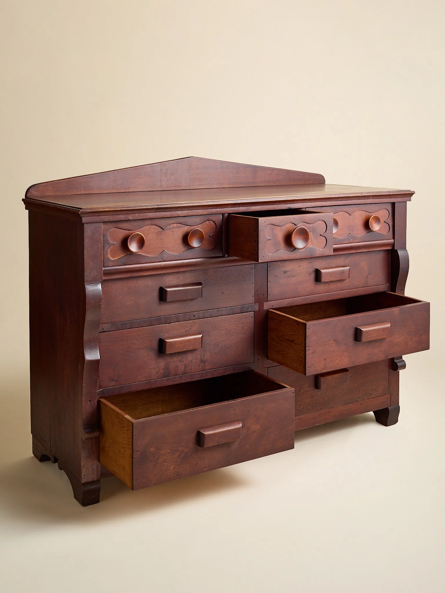 416_Arts&CraftsCherryChestofDrawers_04.jpg