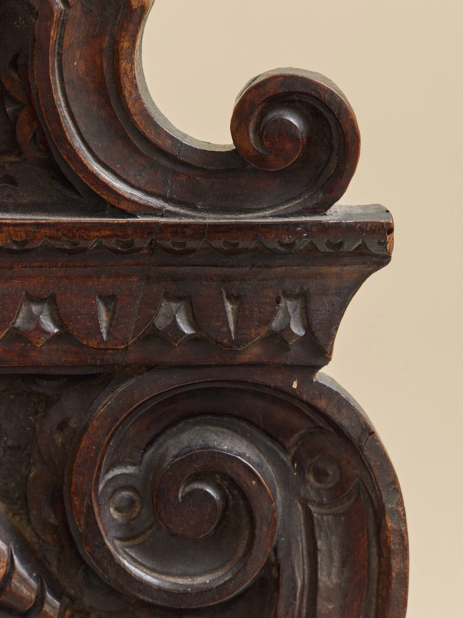 356_AntiqueWormwoodCarvedSgabelloChair_06.jpg