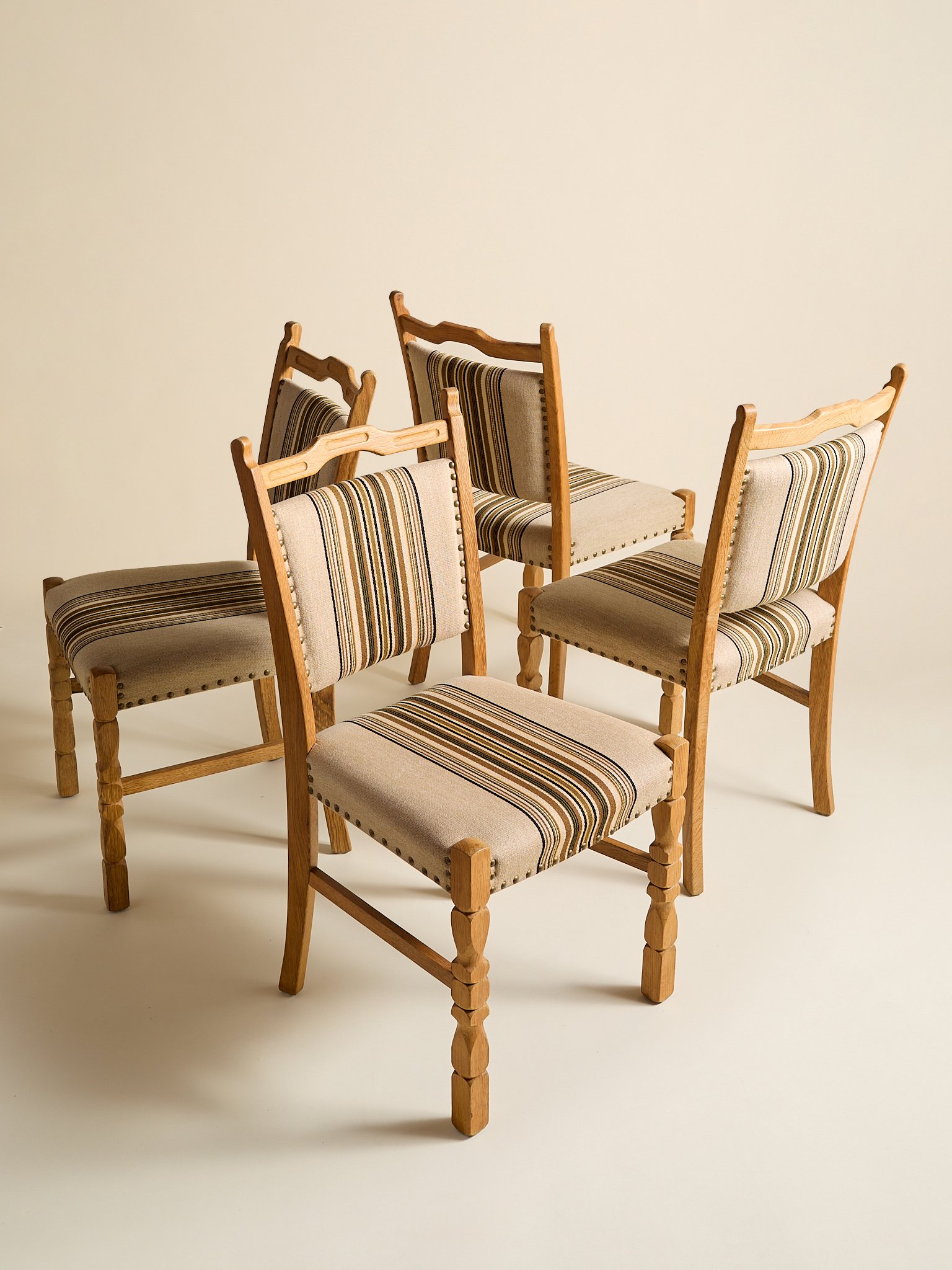 408_TheVintageBrownStripeHenningKjaernulfDiningChairs_02.jpg