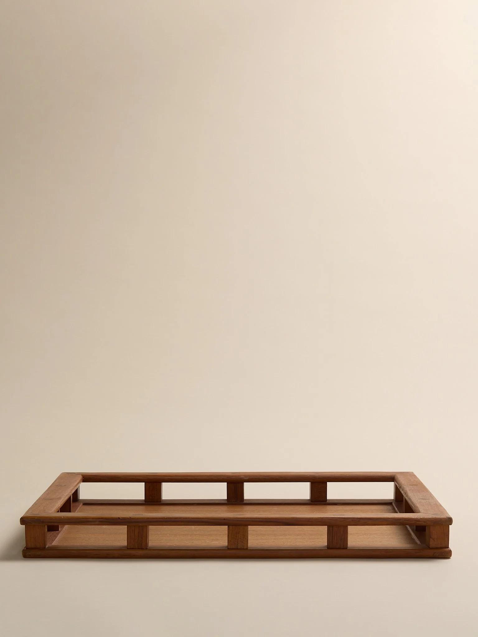Shot_86_TheVintageTeakDanishWoodenTraybyDansk_002.jpg