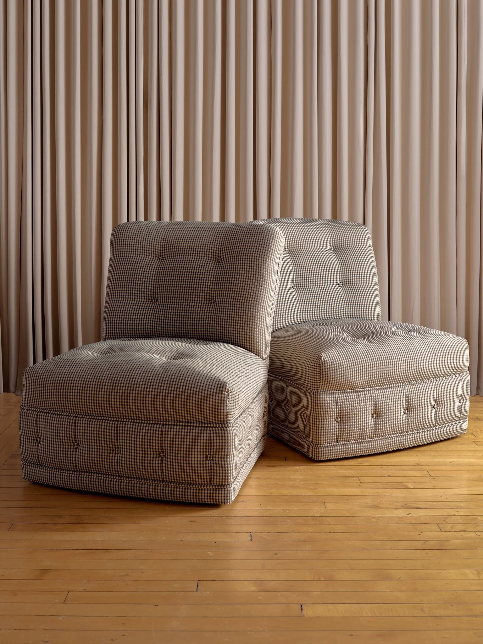 The Vintage Check Slipper Chair