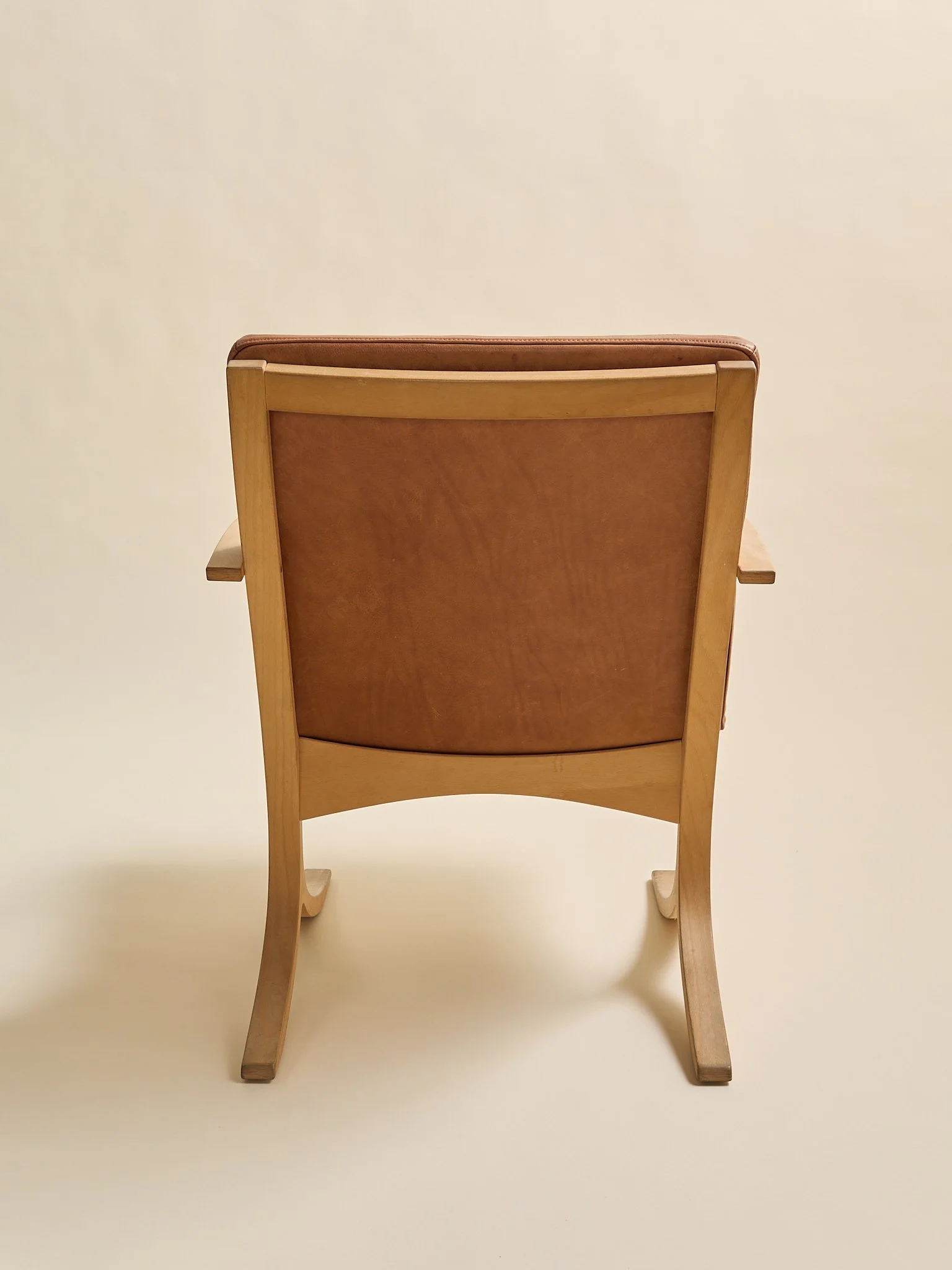 371_TheVintageMogensHansenModel213LeatherChair1960s_04.jpg