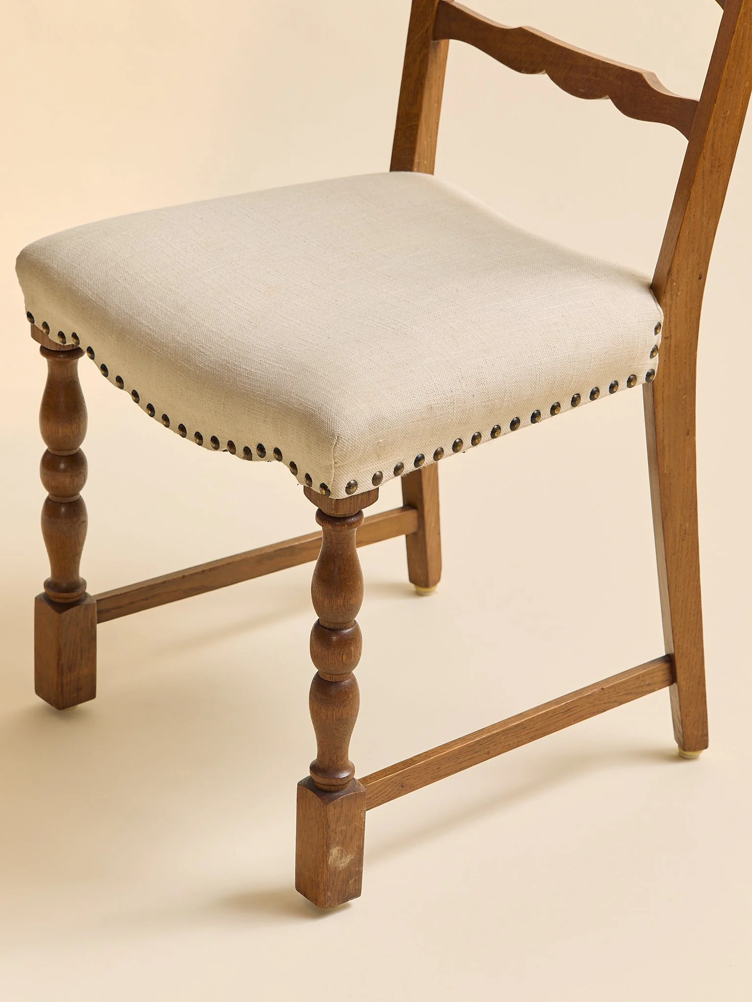 379_TheVintageKjaernulfStyleDanishOakDiningChairs1970S_12.jpg