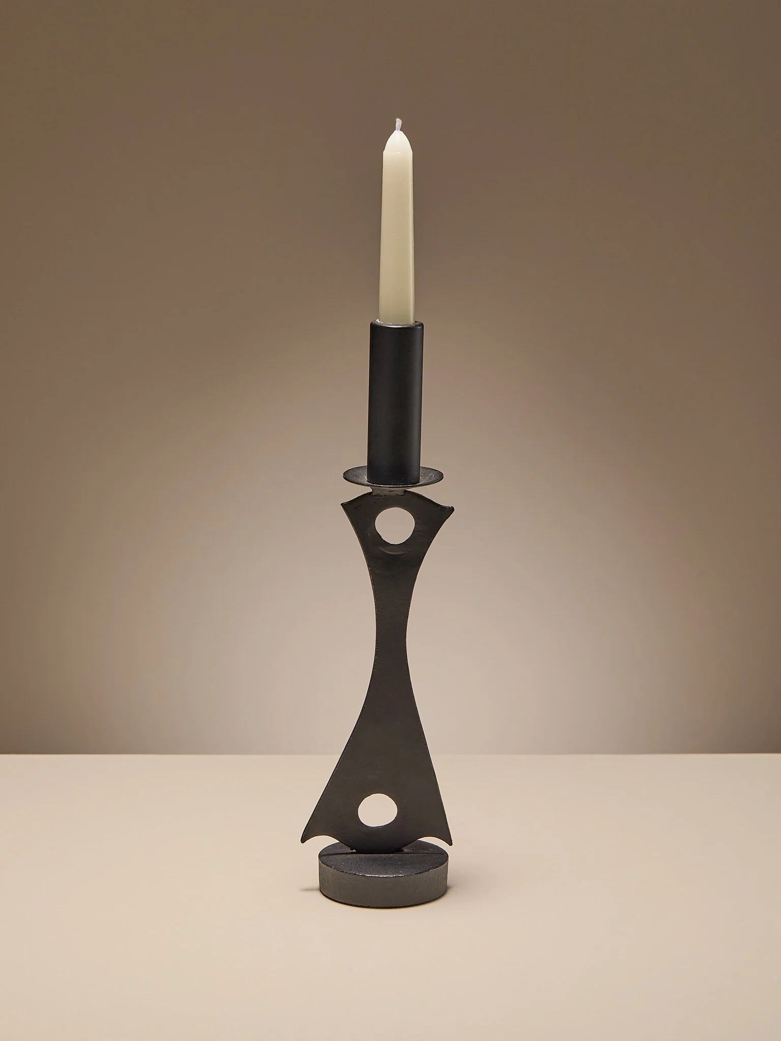 335_TheVintageIronGeometricCandleHolderSet_004.jpg