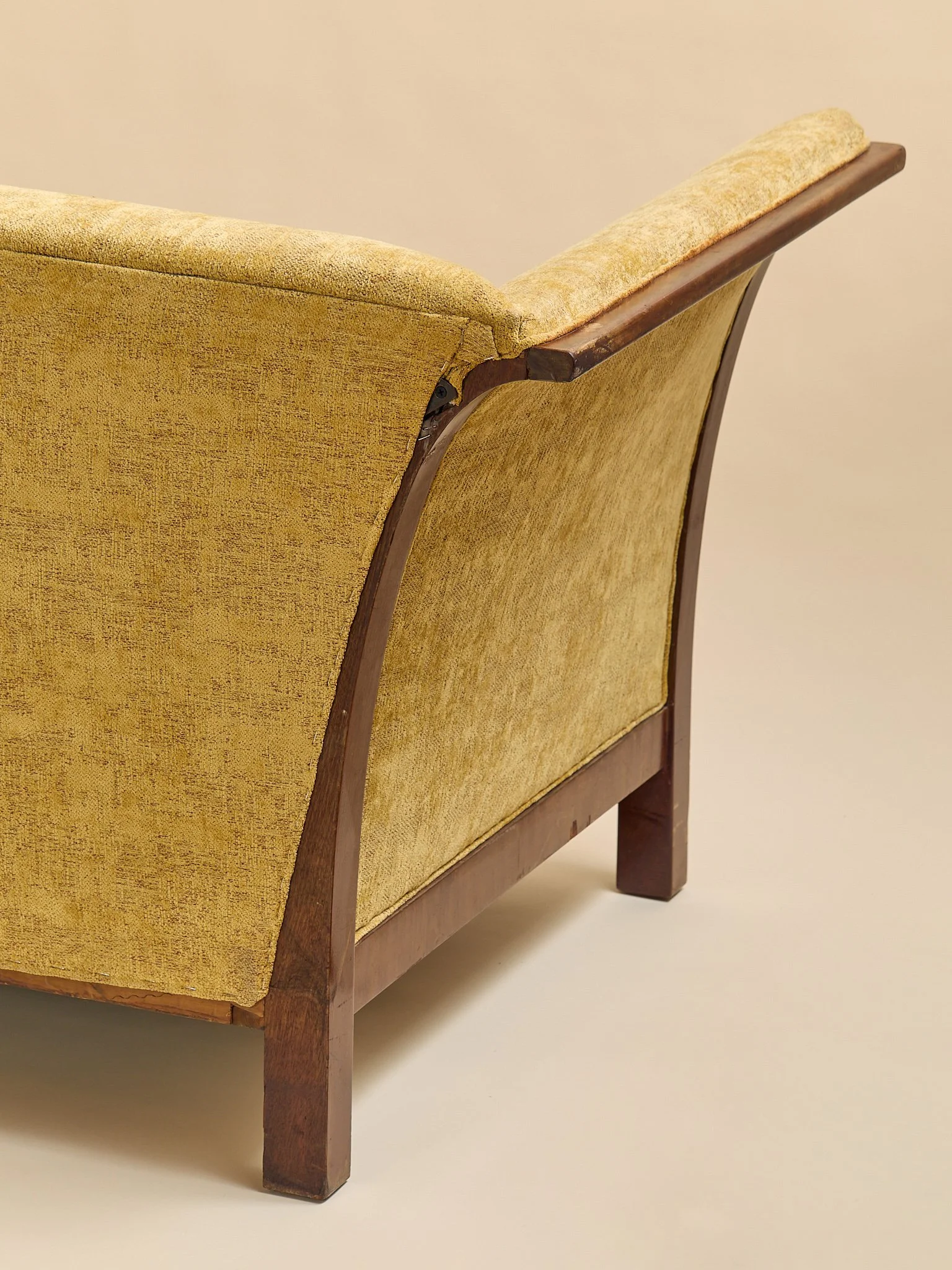 341_TheVintage1960sMCMWalnutDiningChairs_13.jpg