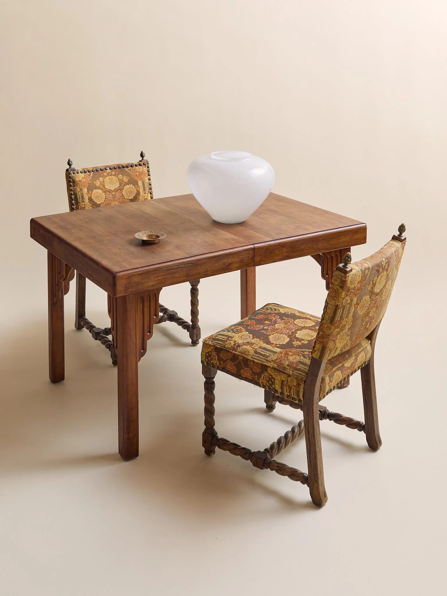 261_TheVintageArtDecoWoodDiningTable_005.jpg
