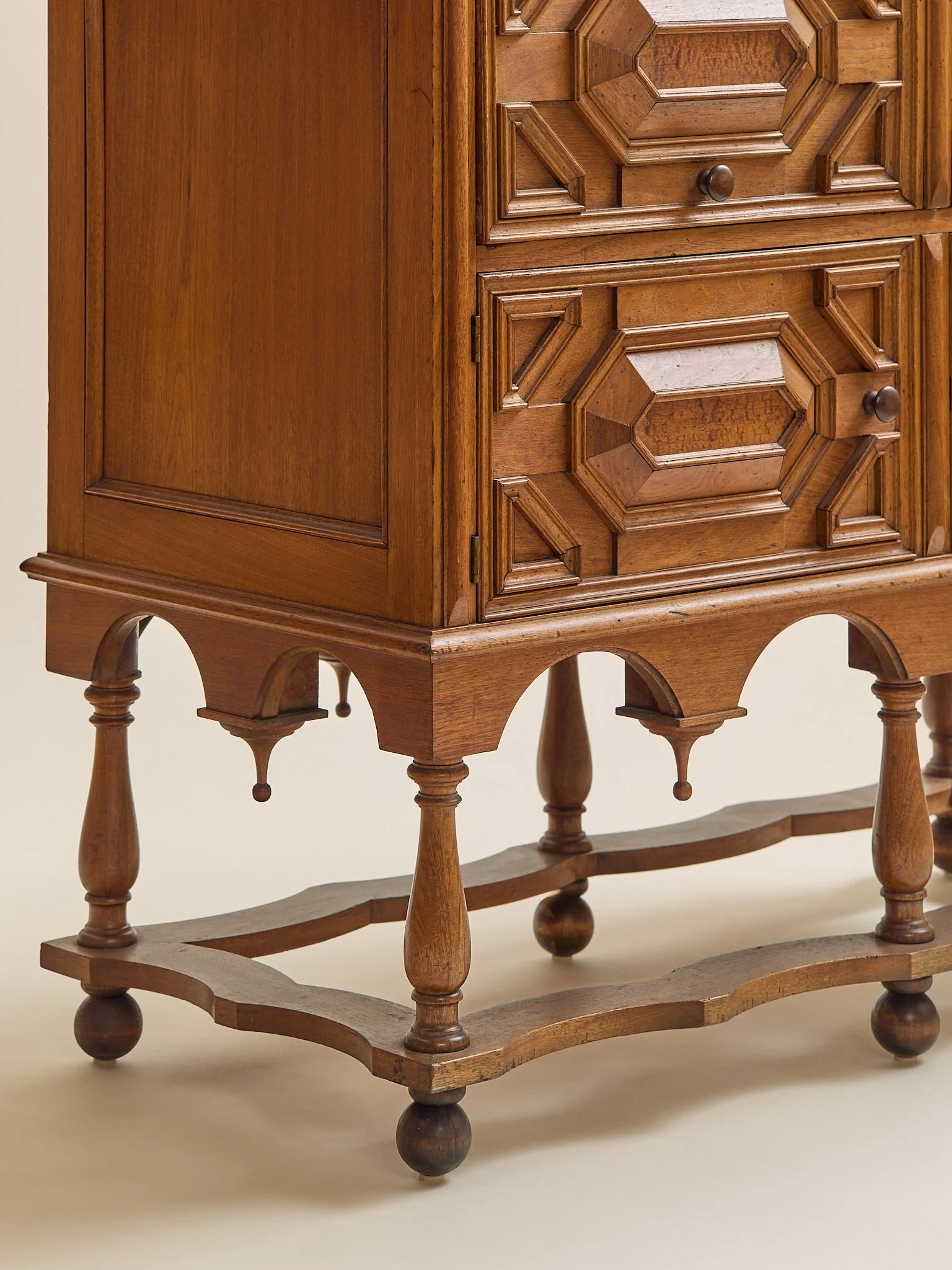 296_TheVintageWilliamandMaryIntricateCarvedWoodWalnutSideboard_12.jpg