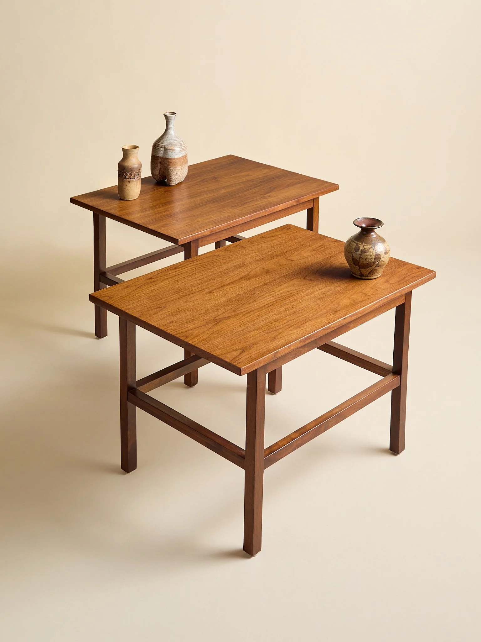 413_TheVintageMCMSideTables_02.jpg