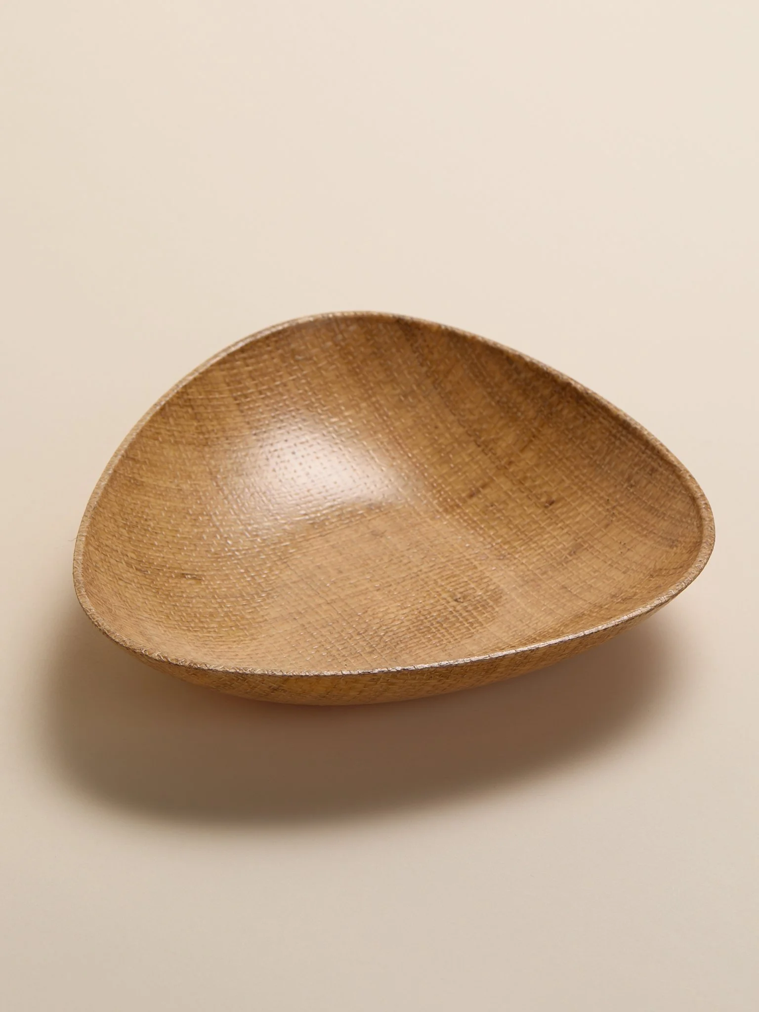Shot_83_TheCrosshatchWoodBowl_003.jpg