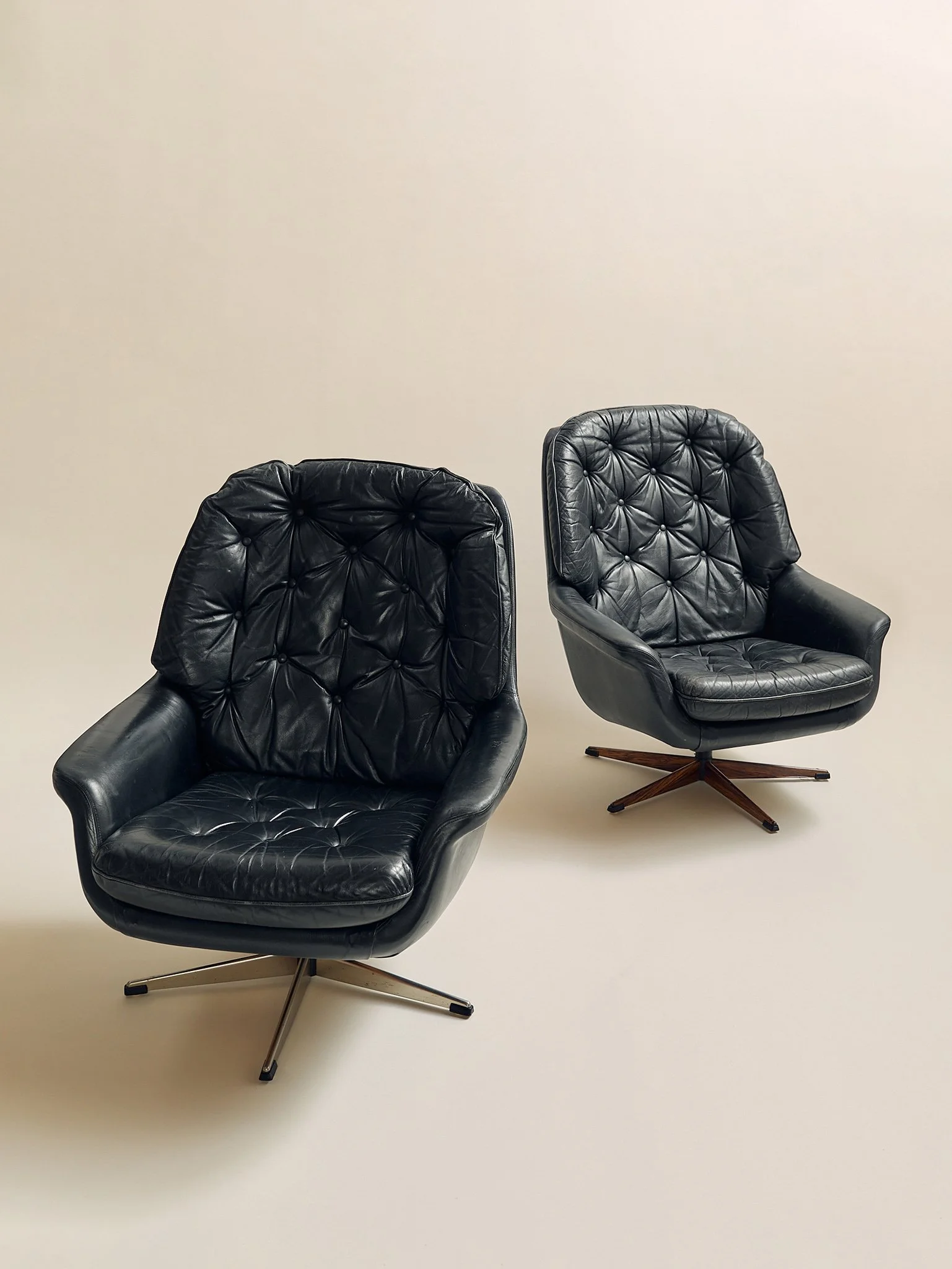 288_TheVintageH.W.KleinforBraminDanishLeatherLoungeChair1960s_01.jpg