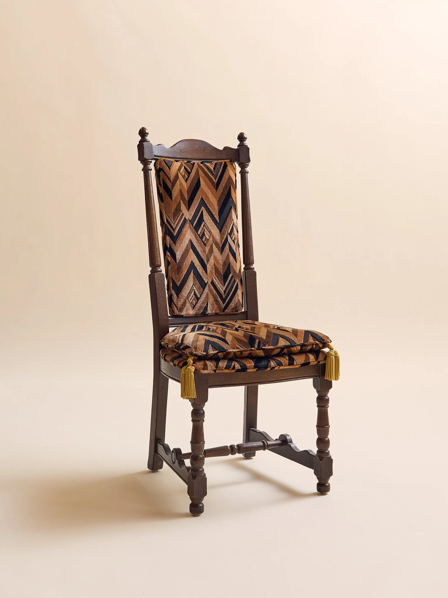 198_TheVintageNeoRenaissanceZigzagUpholsteredSideChair_002.jpg