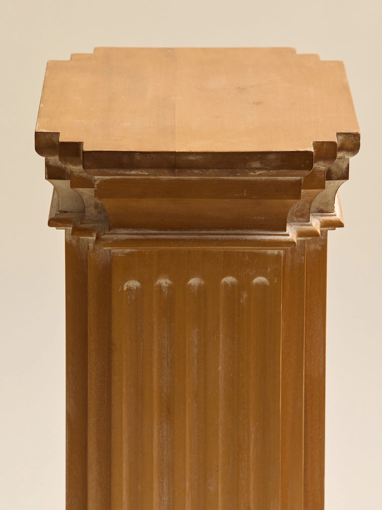 295_EthanAllenDoricStyleWoodPedestal_05.jpg