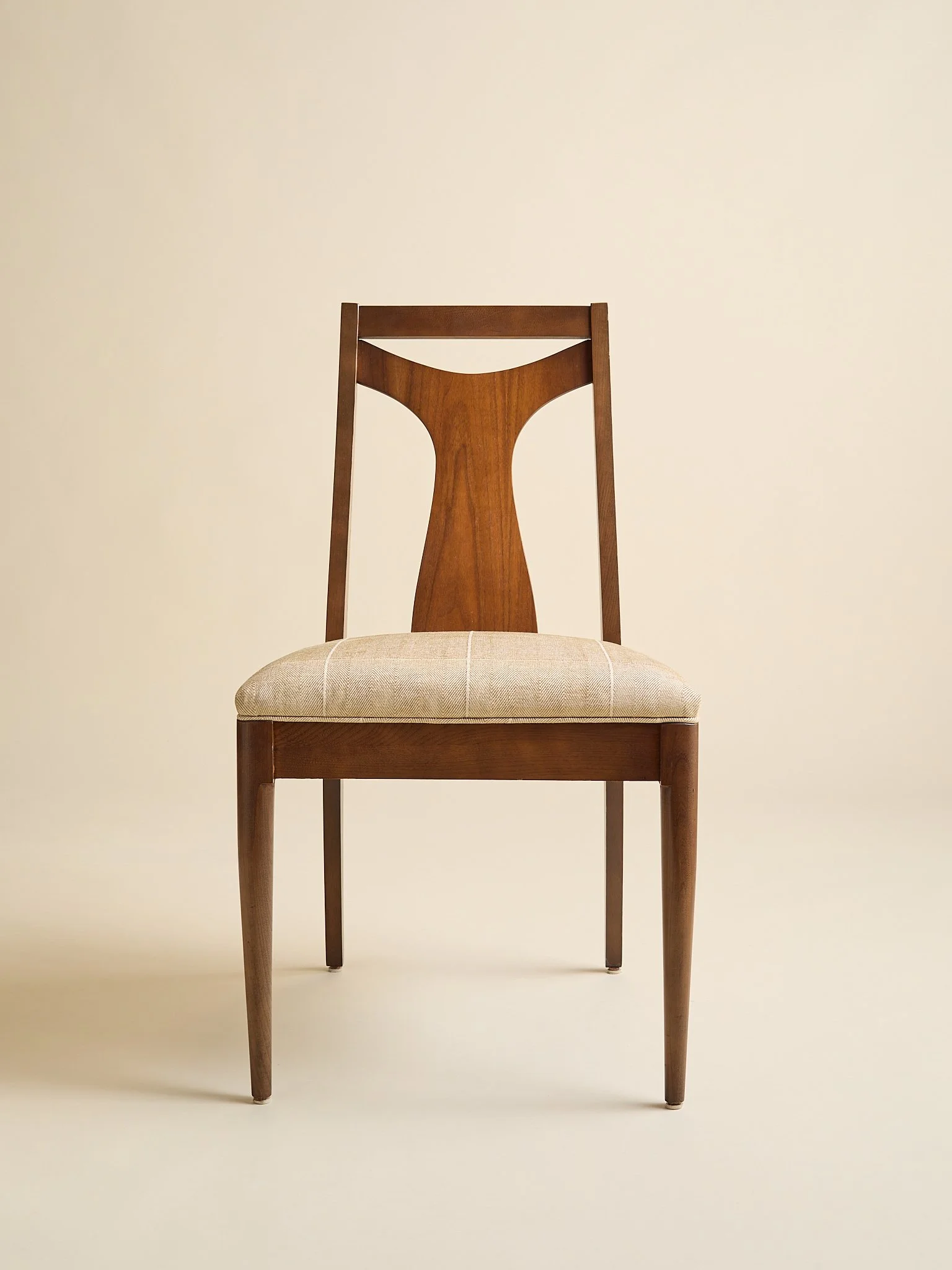 412_TheVintage1960sMCMWalnutDiningChairs_08.jpg