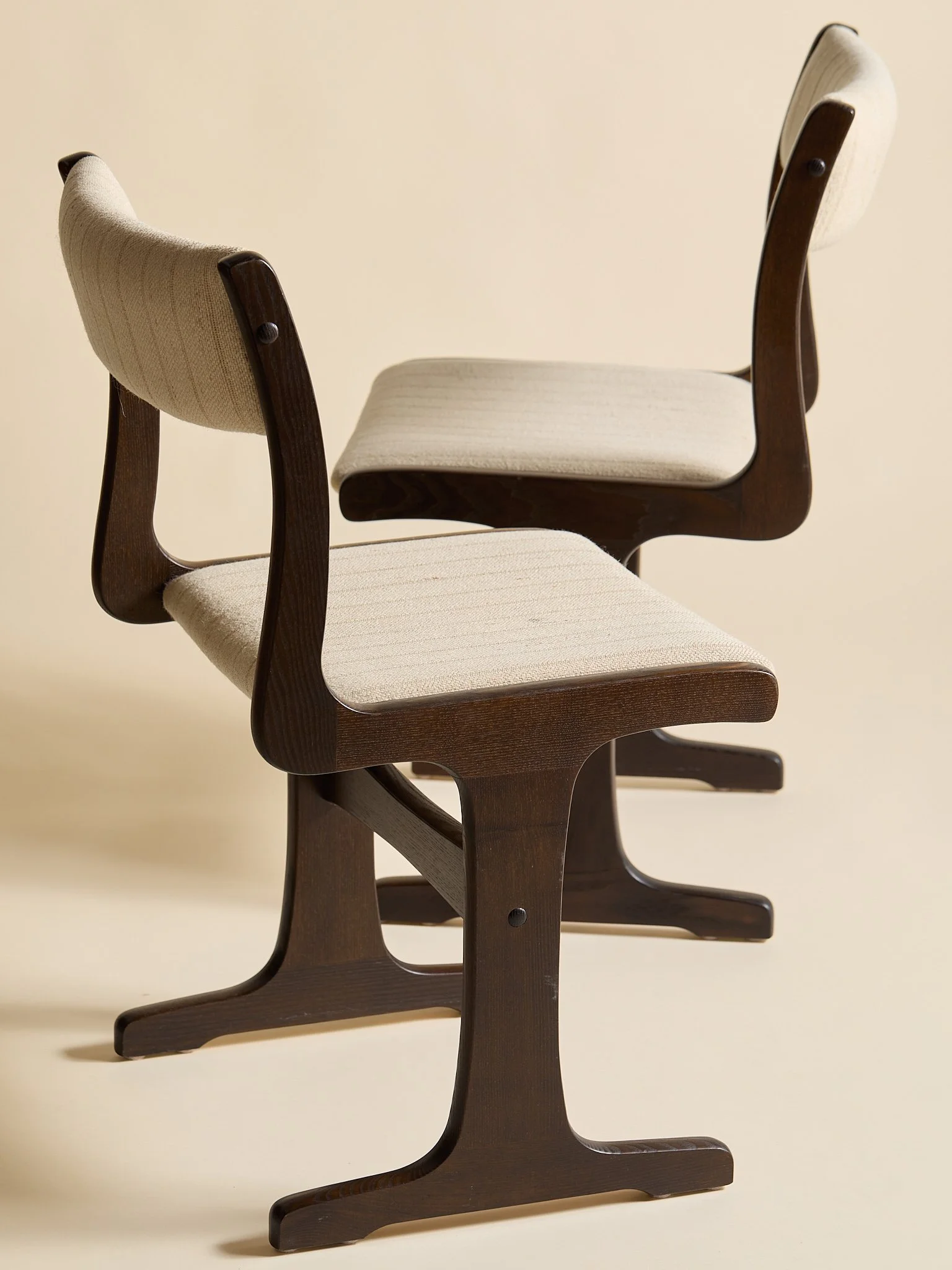 409_TheVintageGangsoMoblerDanishOakDiningChairs1970S_09.jpg