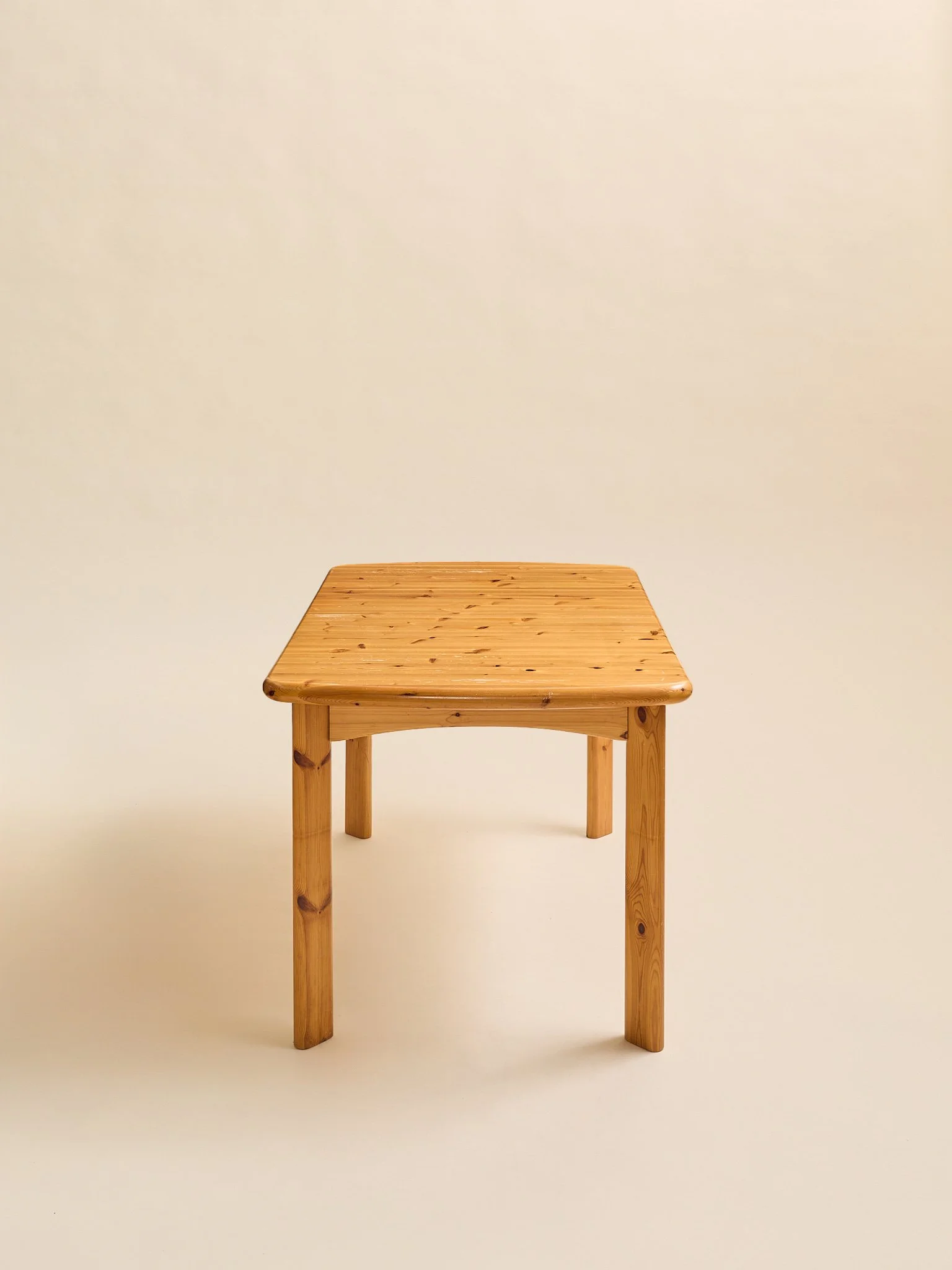 390_TheVintageDaumillerStylePineExtendingDiningTable1970S_06.jpg