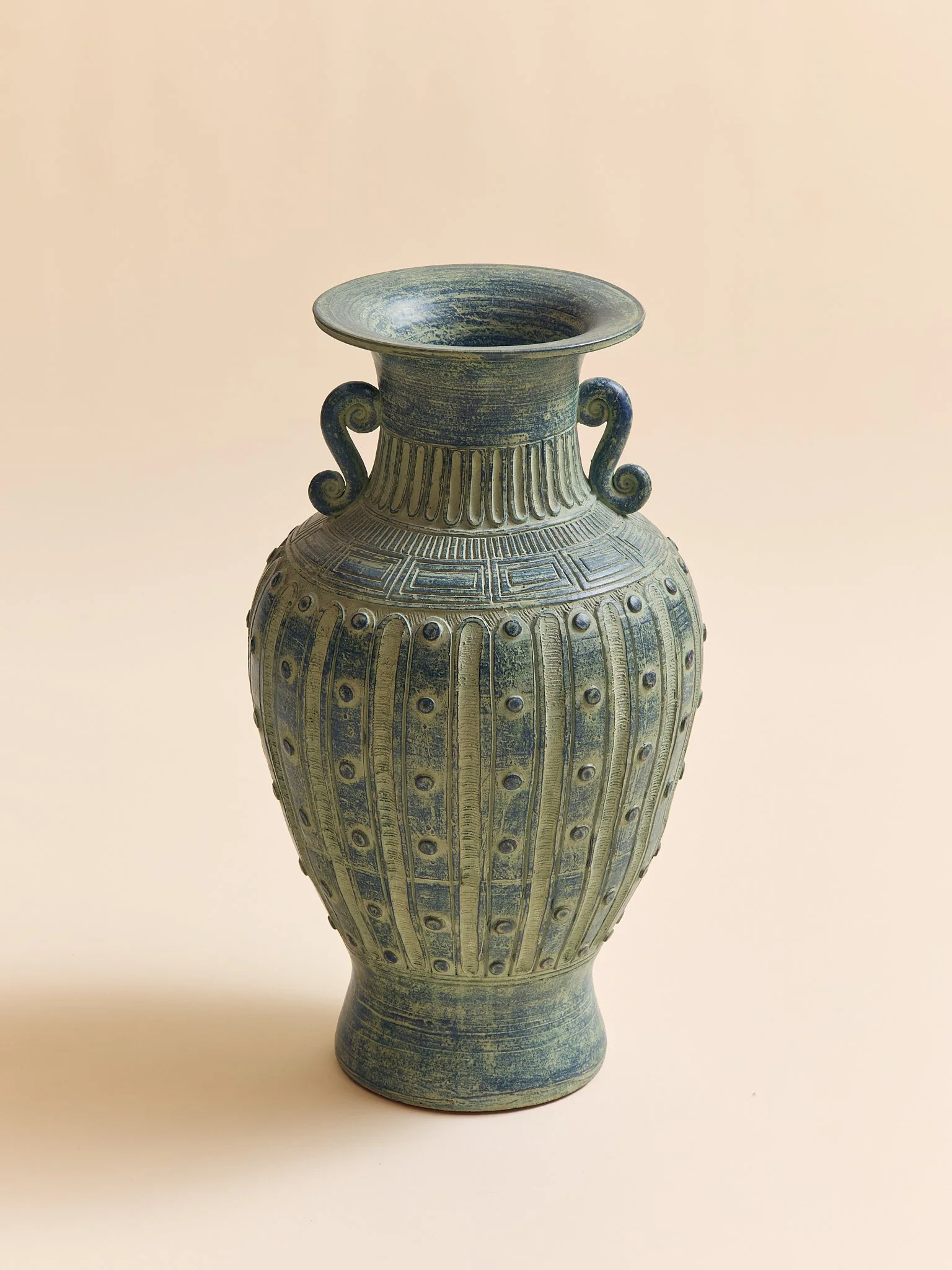 202_TheVintageVerdigrisLargeFloorVase_001.jpg