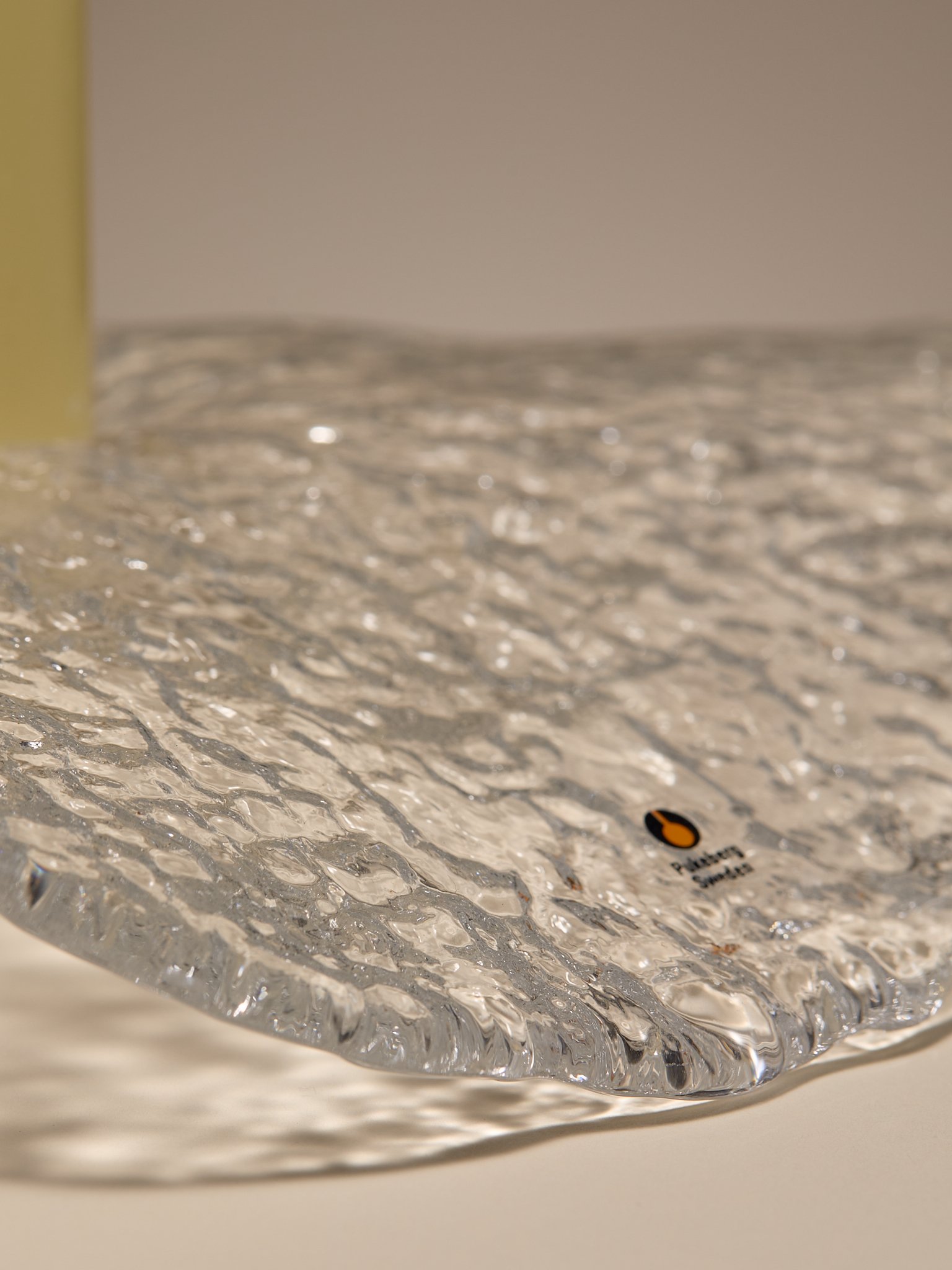 316_TheSwedishArtGlassCandleHoldercirca1970s_007.jpg