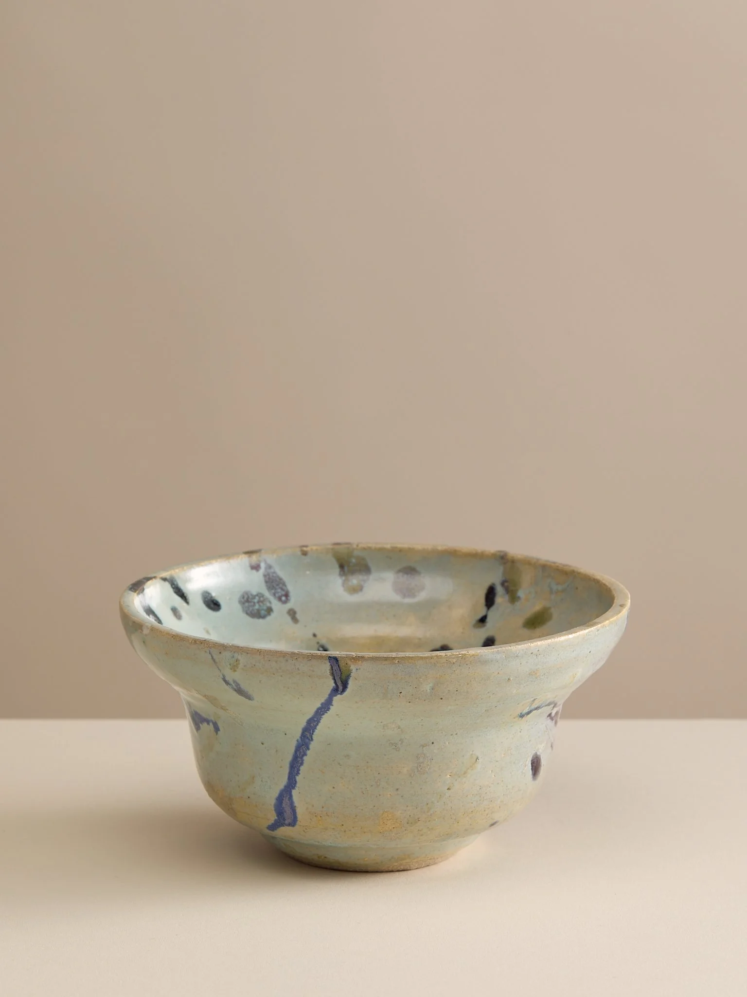 292_TheVintageHandmadeBlueSpeckleCeramicBowl_002.jpg