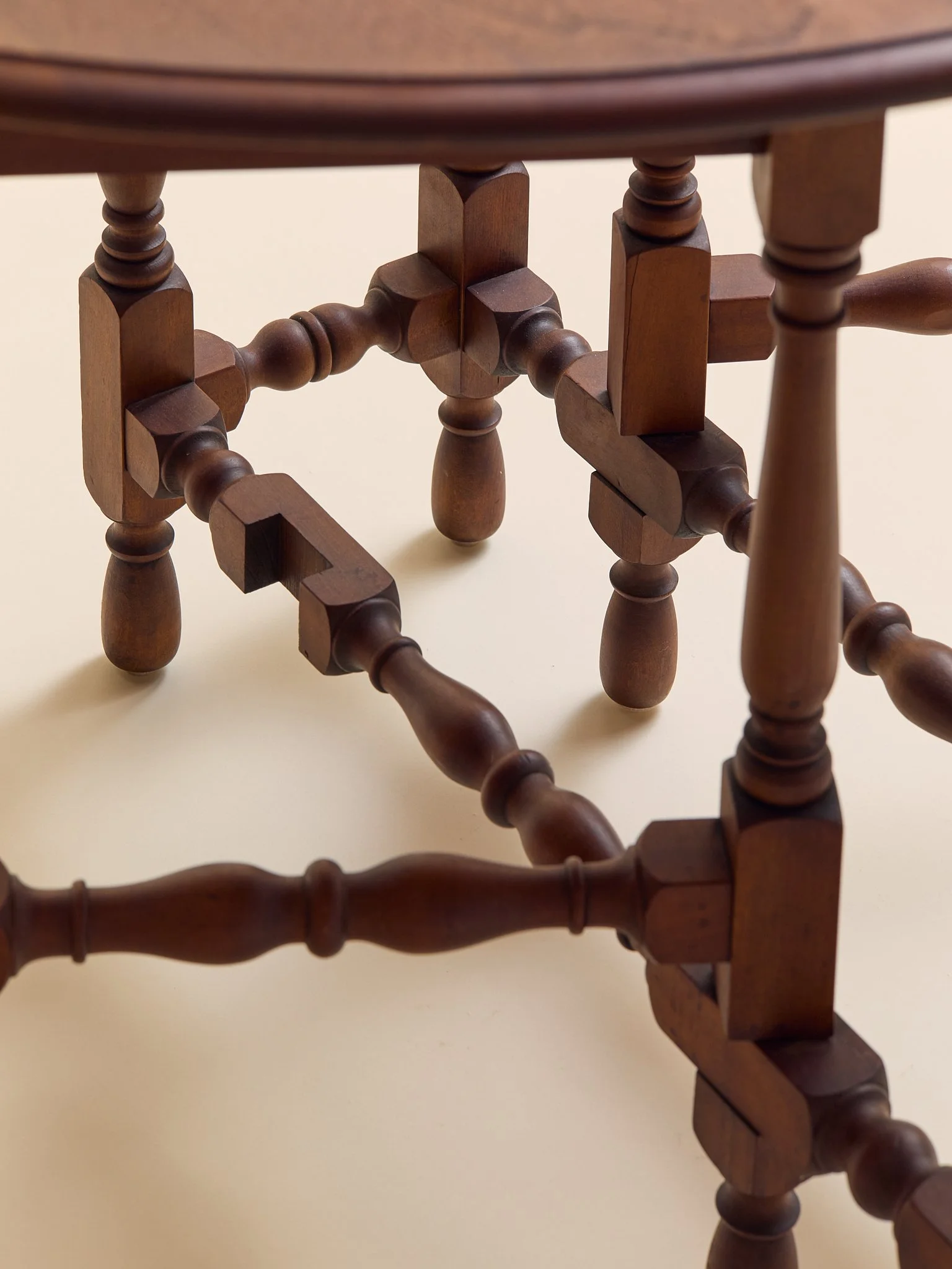 207_TheVintageCarvedGateLegTable _013.jpg