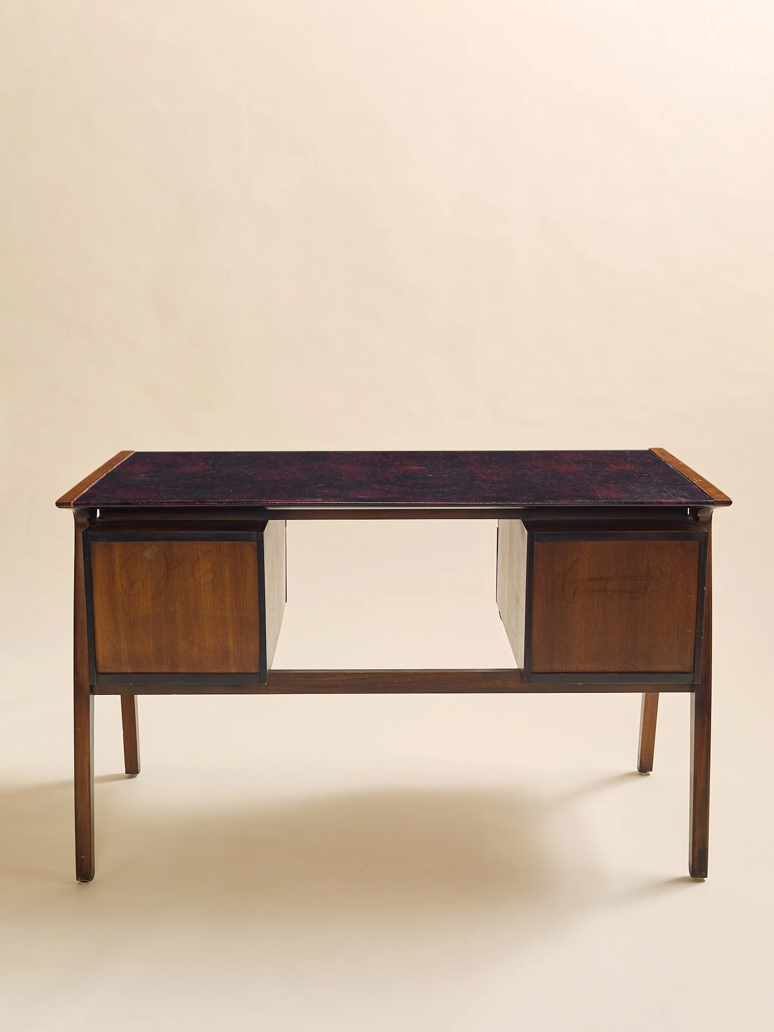 322_TheVintageMCMLeatherTopDesk_06.jpg