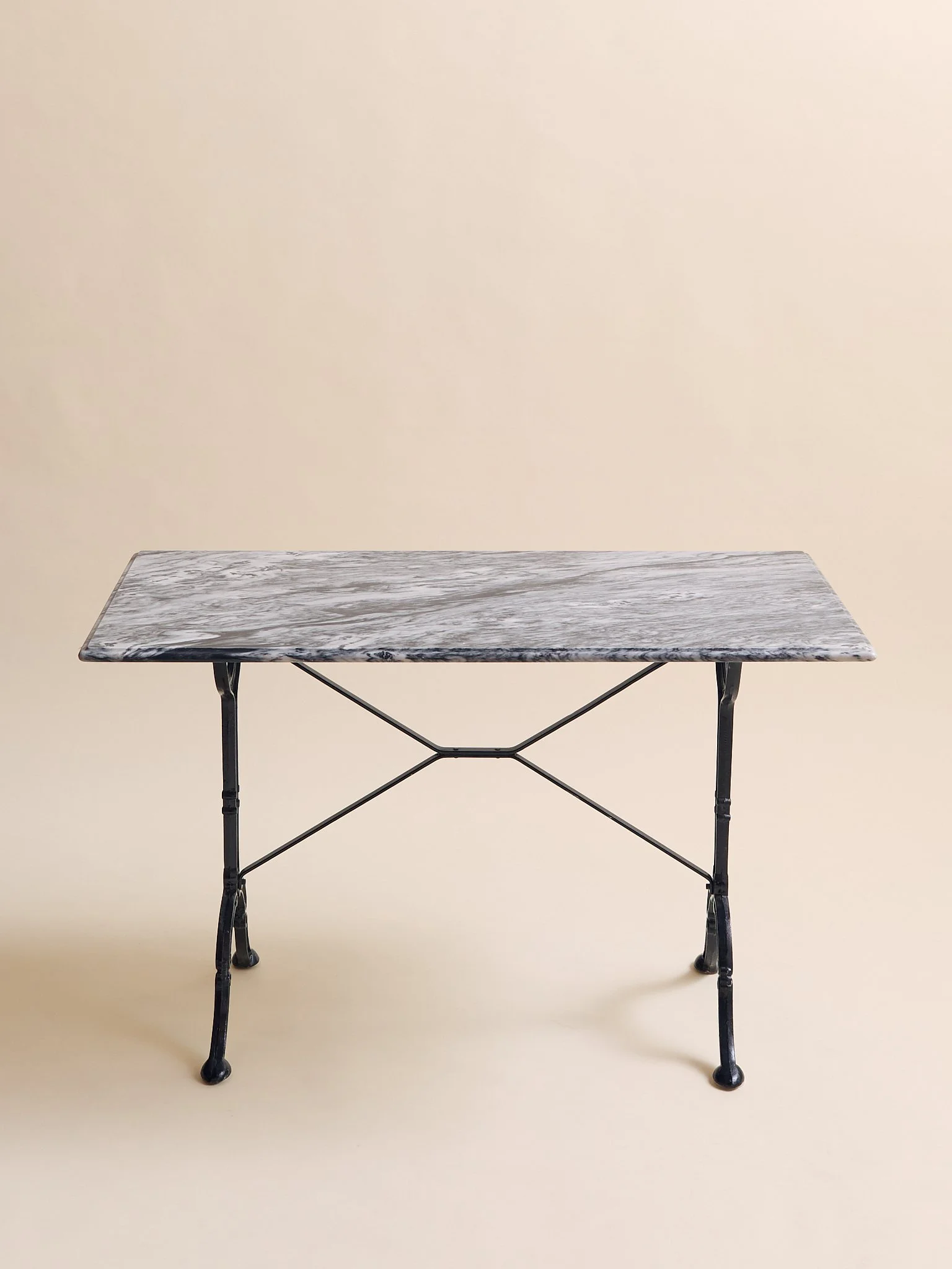 131_TheVintageMarbleAndIronTable_001.jpg