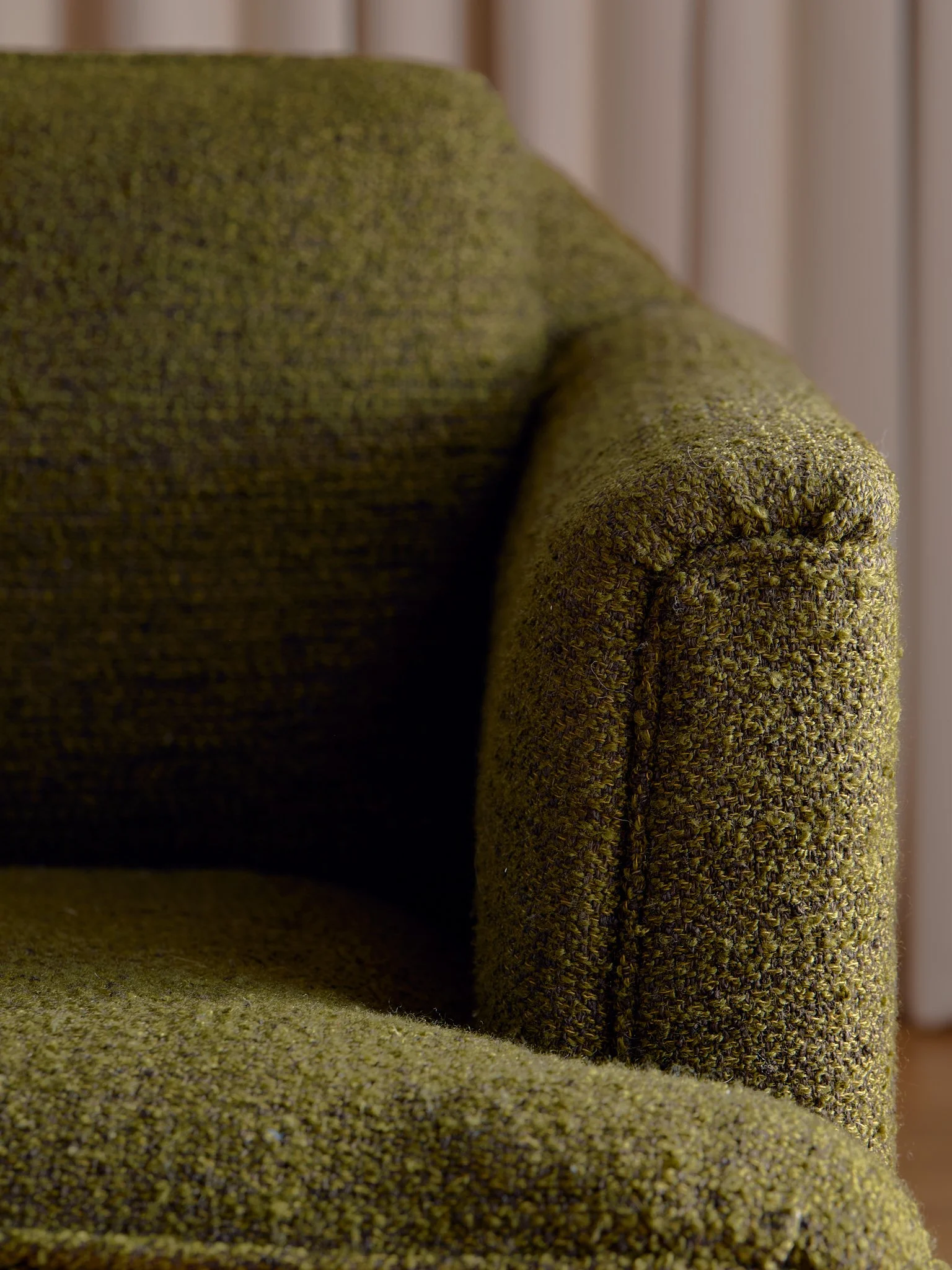 48_TheVintageMidCenturyGreenWool102Sofa_007.jpg