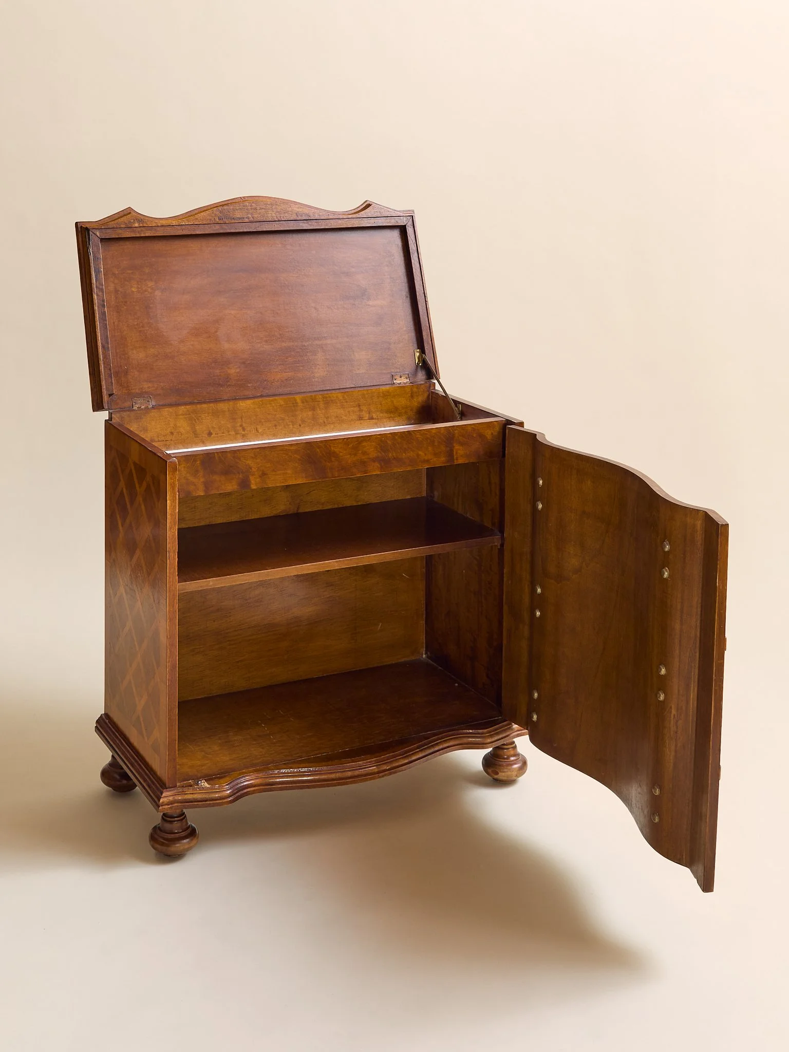 150_TheVintageItalianInlayBarCabinet_004.jpg