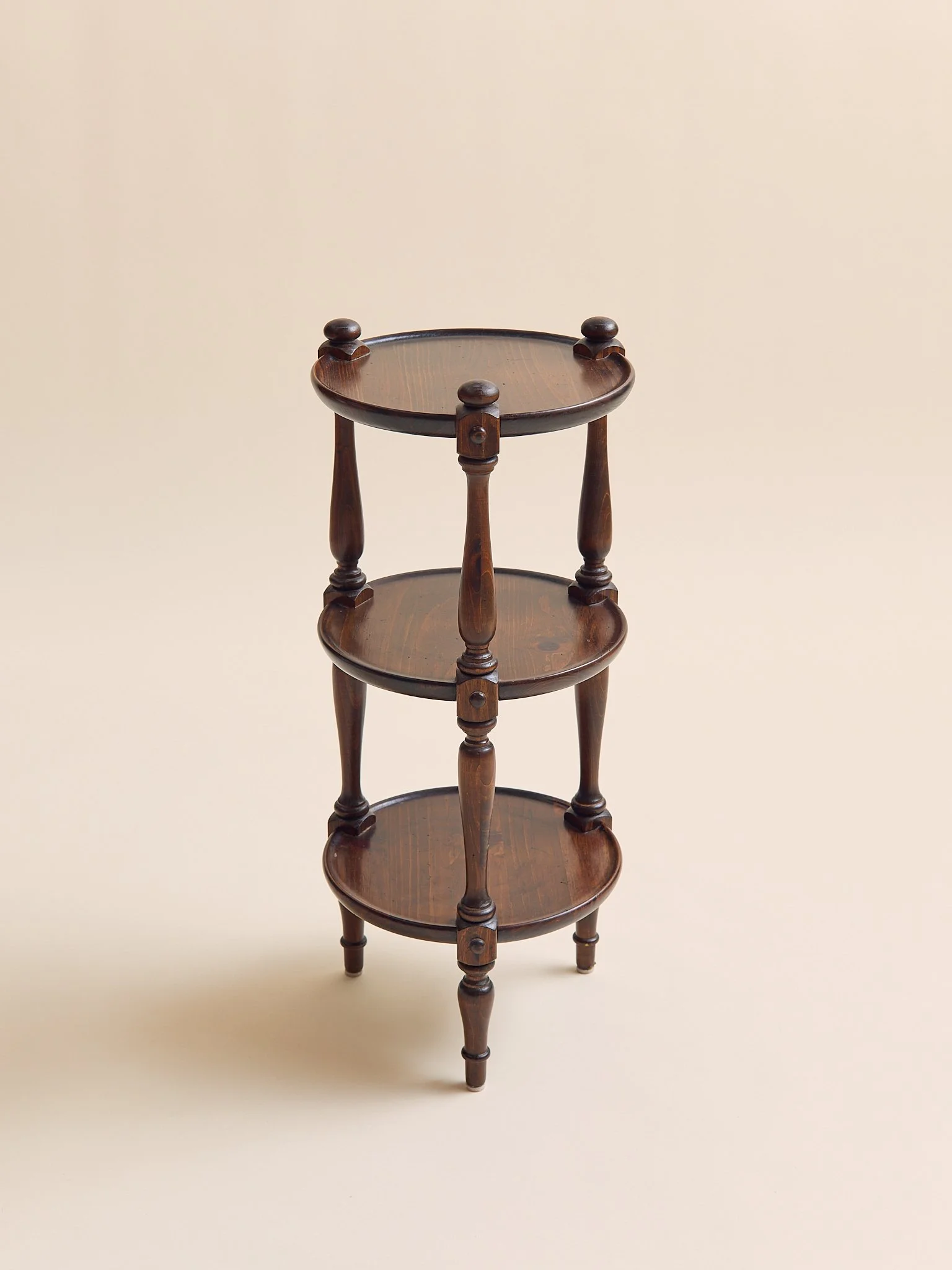 249_TheVintageThreeTierCarvedLegSideTable_001.jpg