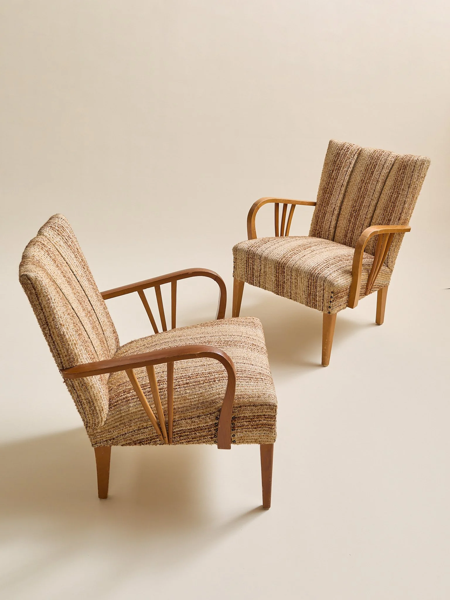287_The Vintage1940sPairofSwedishBoucleLoungeChairs_01.jpg