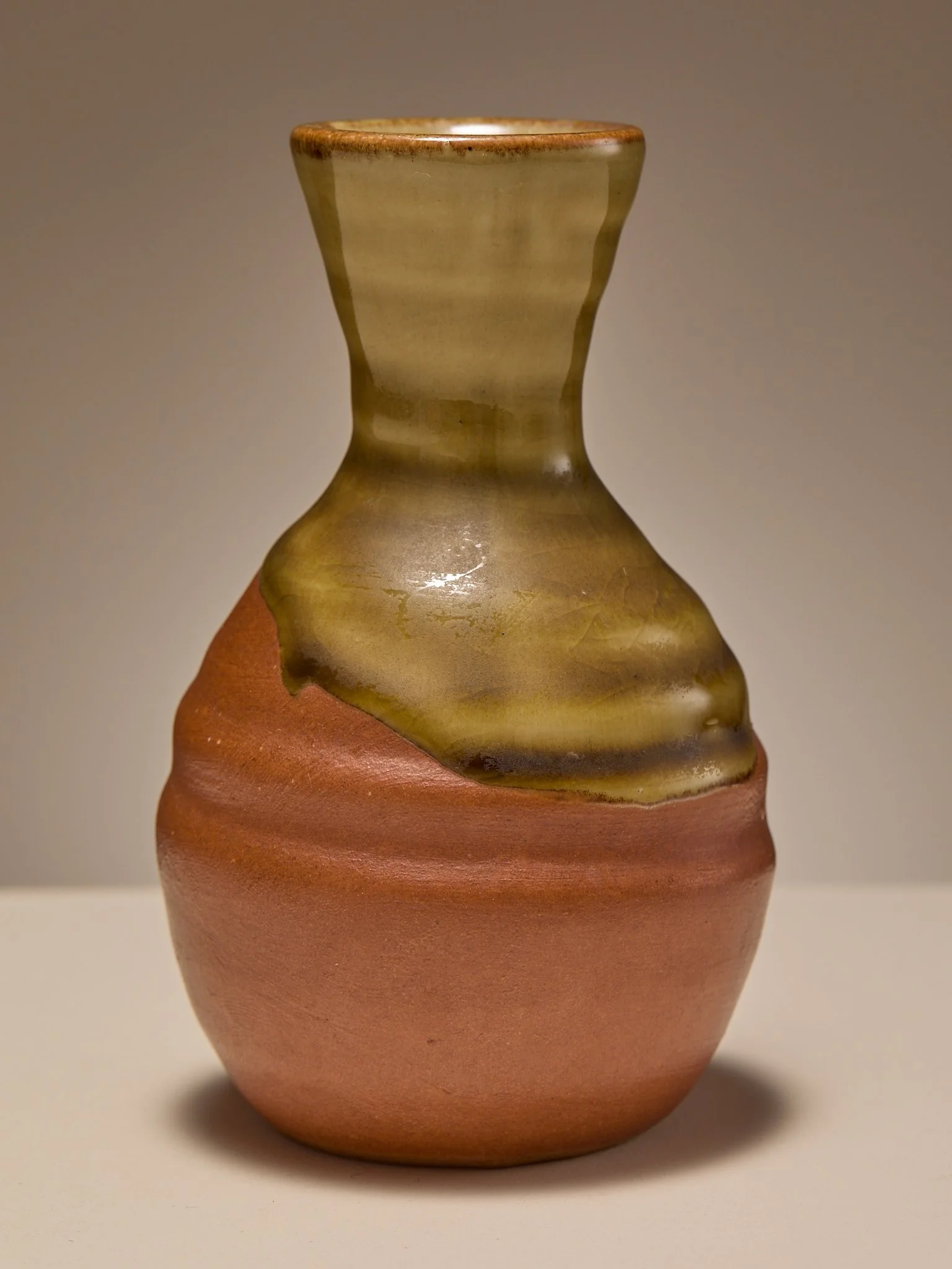 317_TheVintageJapaneseGreenGlazeandTerracottaMiniVase_004.jpg
