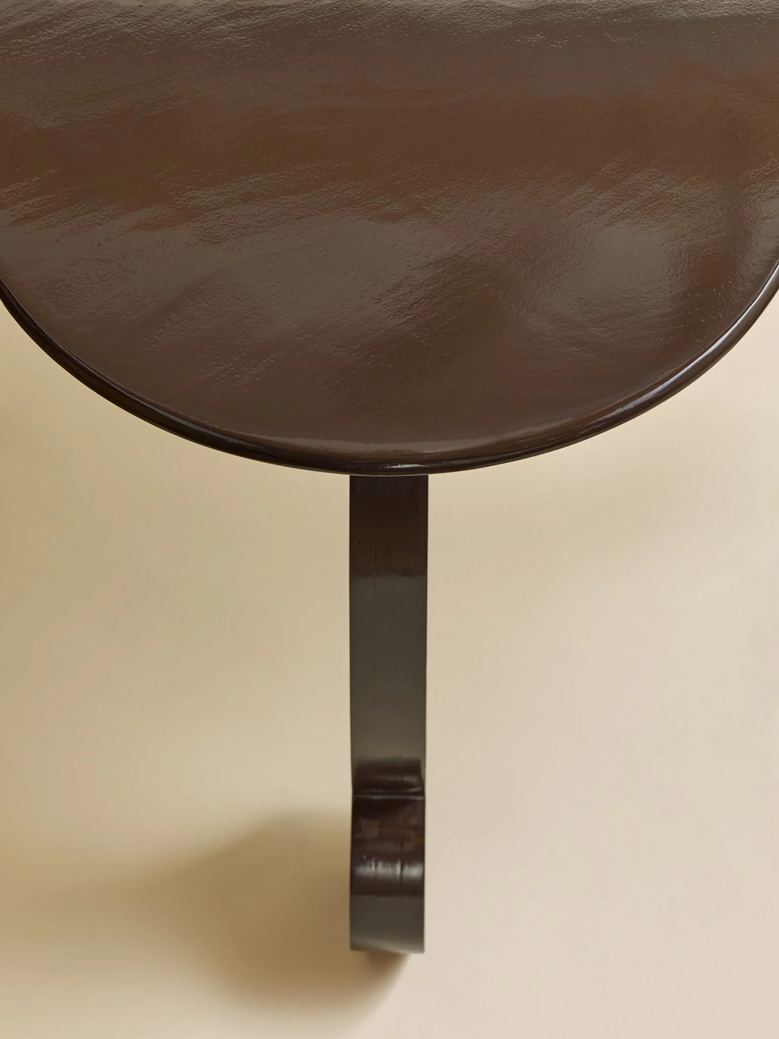 360_TheVintageLacquerCloverTable_02.jpg