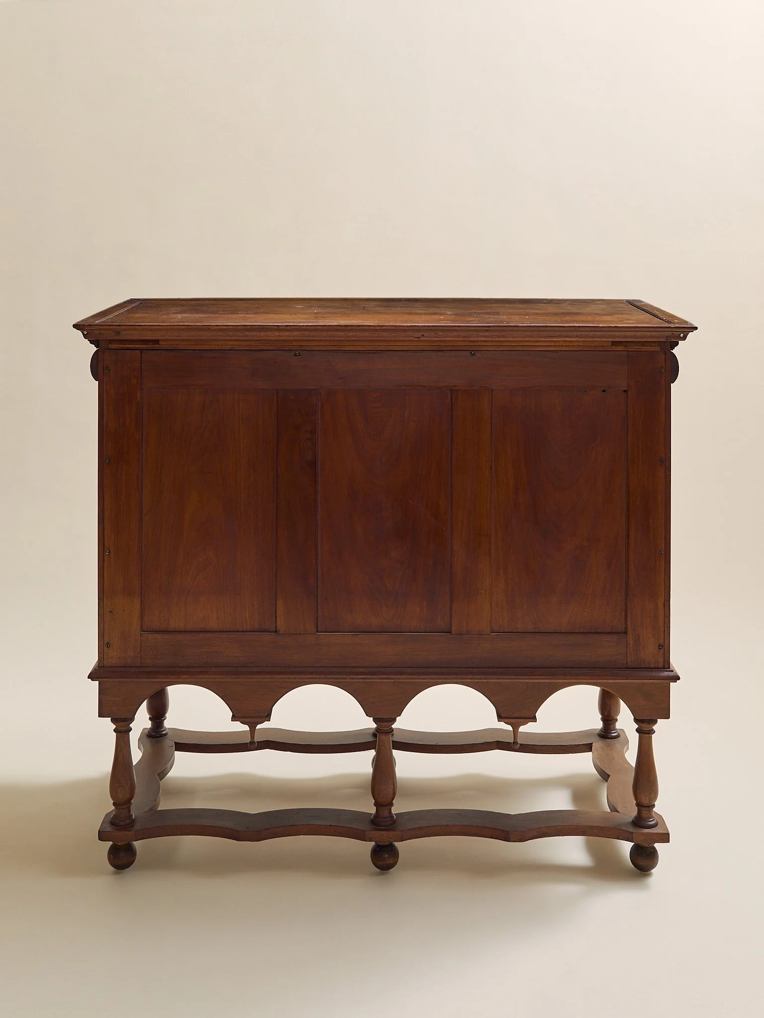 296_TheVintageWilliamandMaryIntricateCarvedWoodWalnutSideboard_05.jpg