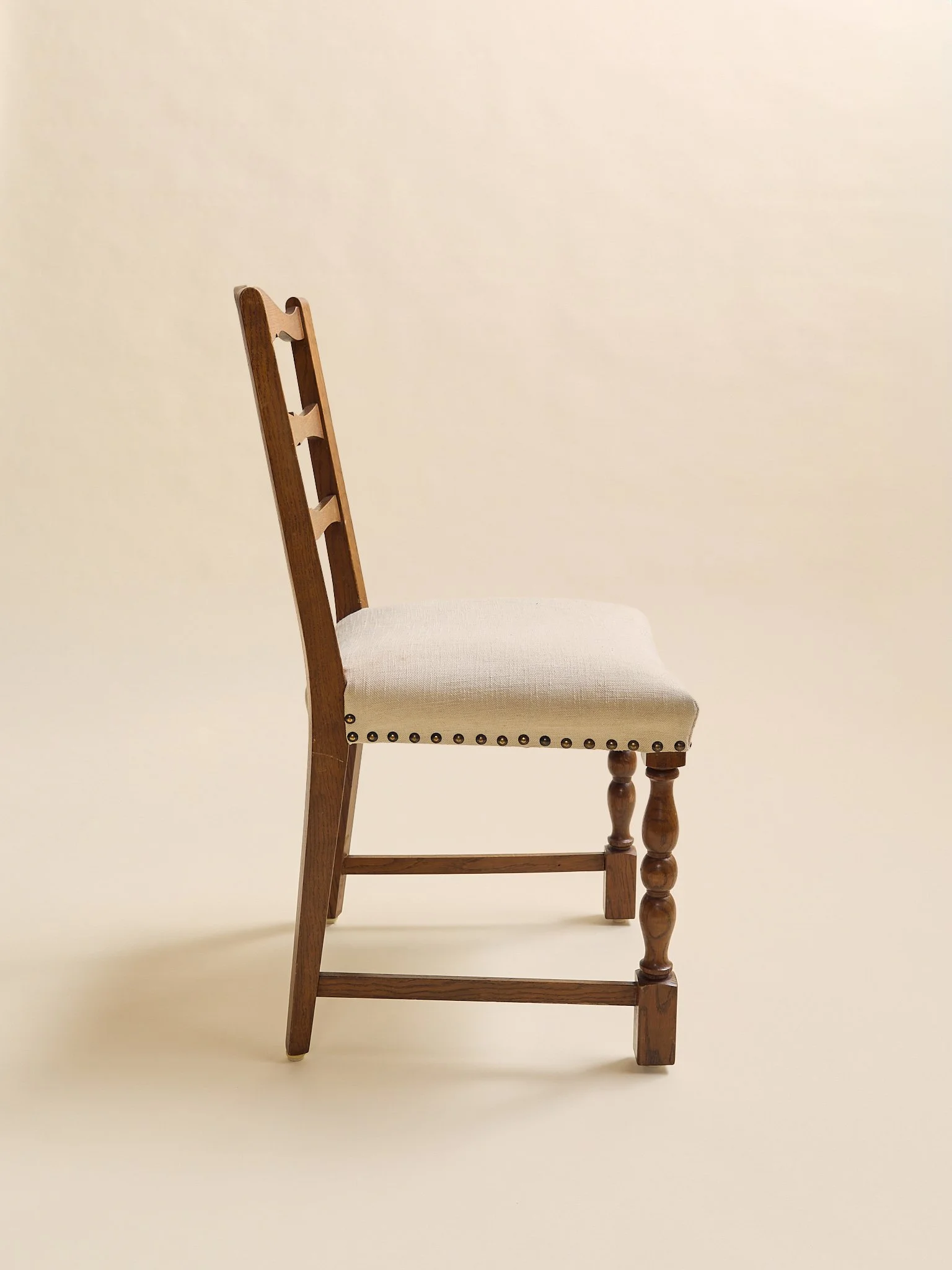 379_TheVintageKjaernulfStyleDanishOakDiningChairs1970S_07.jpg