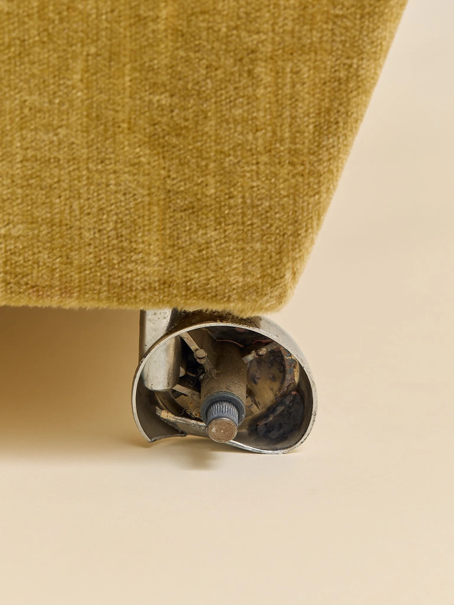 376_TheVintagePairOfDanishVelourLoungeChairsC1960S_16.jpg