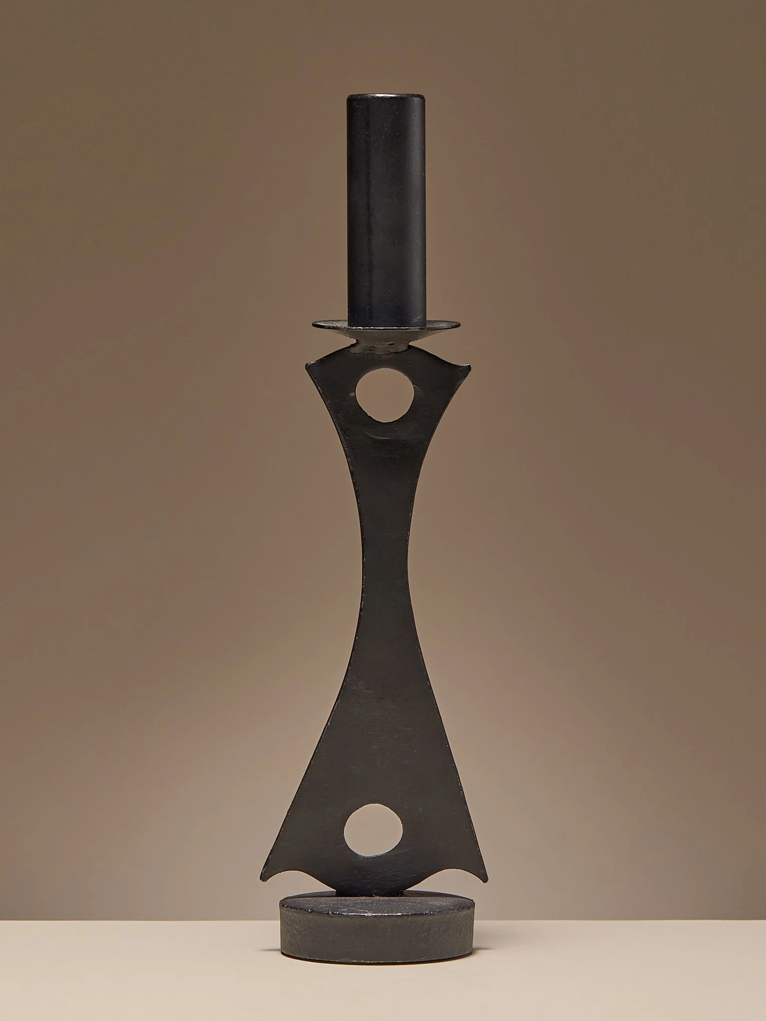 335_TheVintageIronGeometricCandleHolderSet_002.jpg
