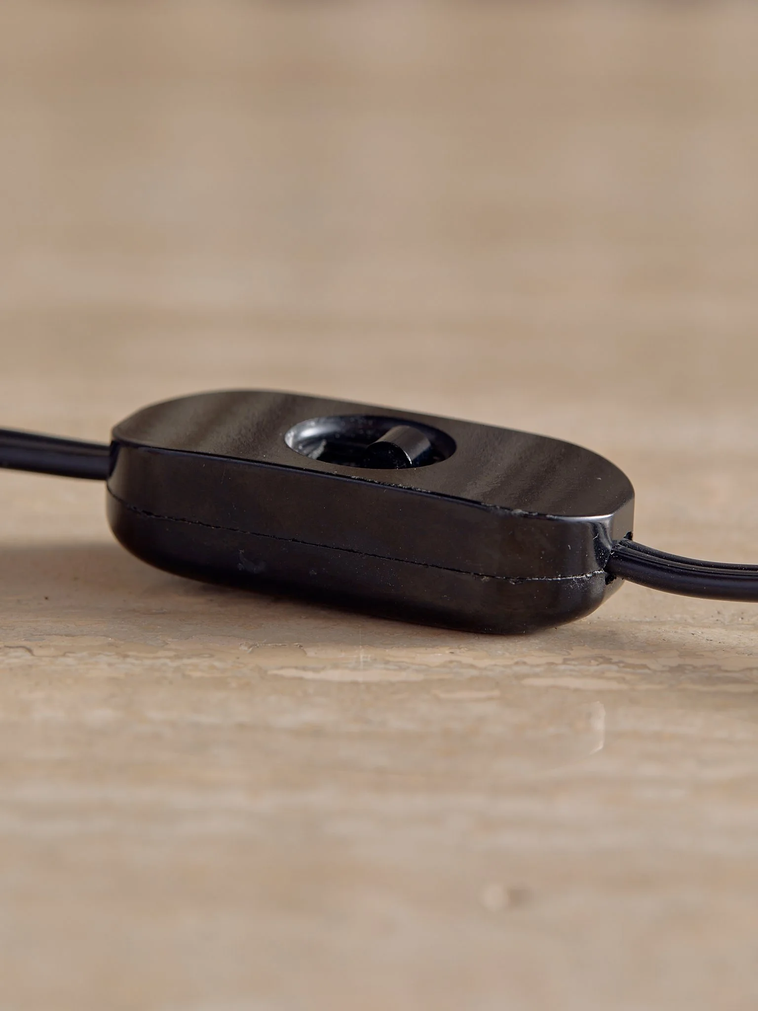 111_TheVintageMCMWood &ChromeThinLampwithWhipstitchShade_007.jpg