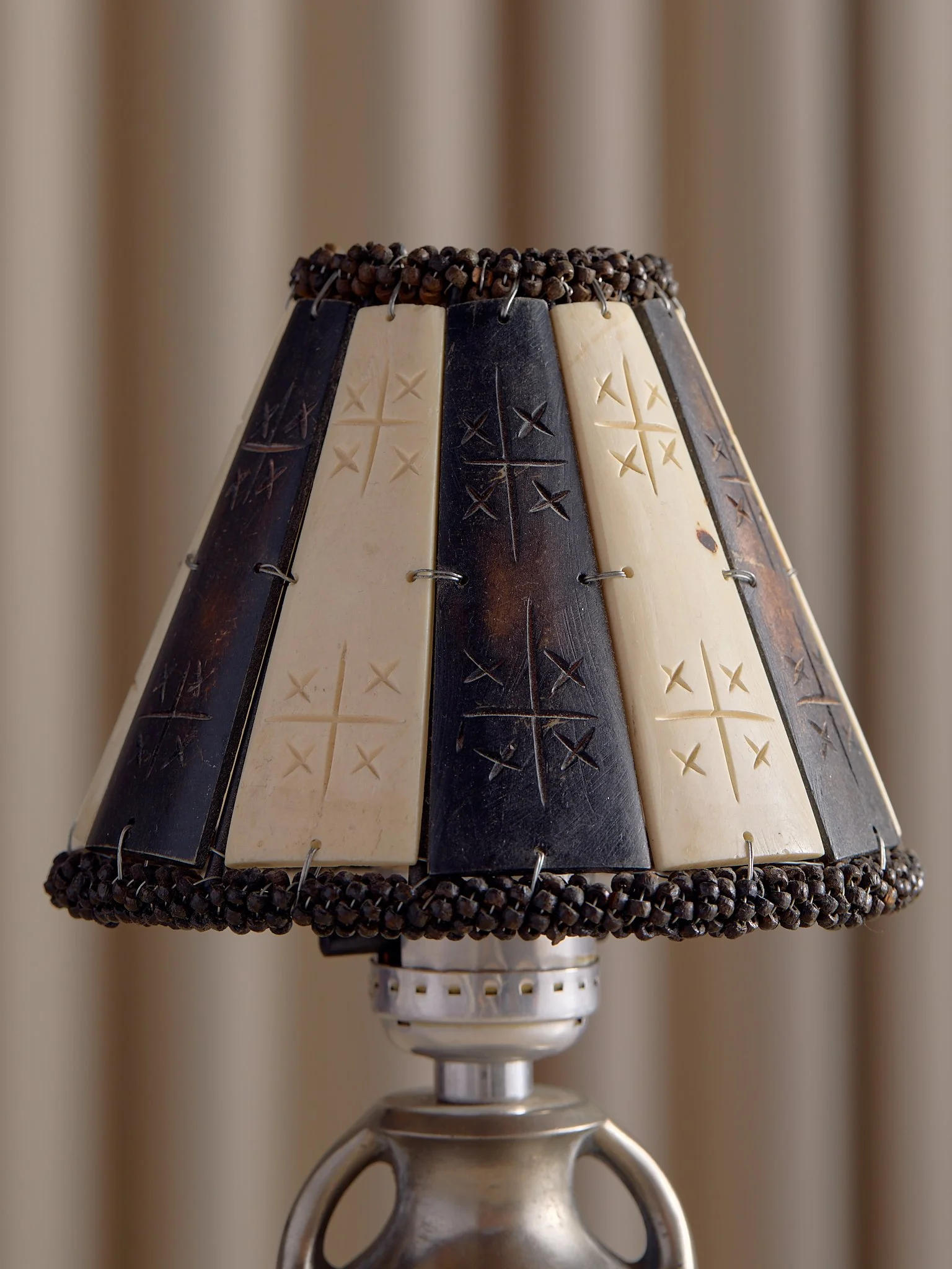 110_TheVintageMiniaturePewterLamp_006.jpg
