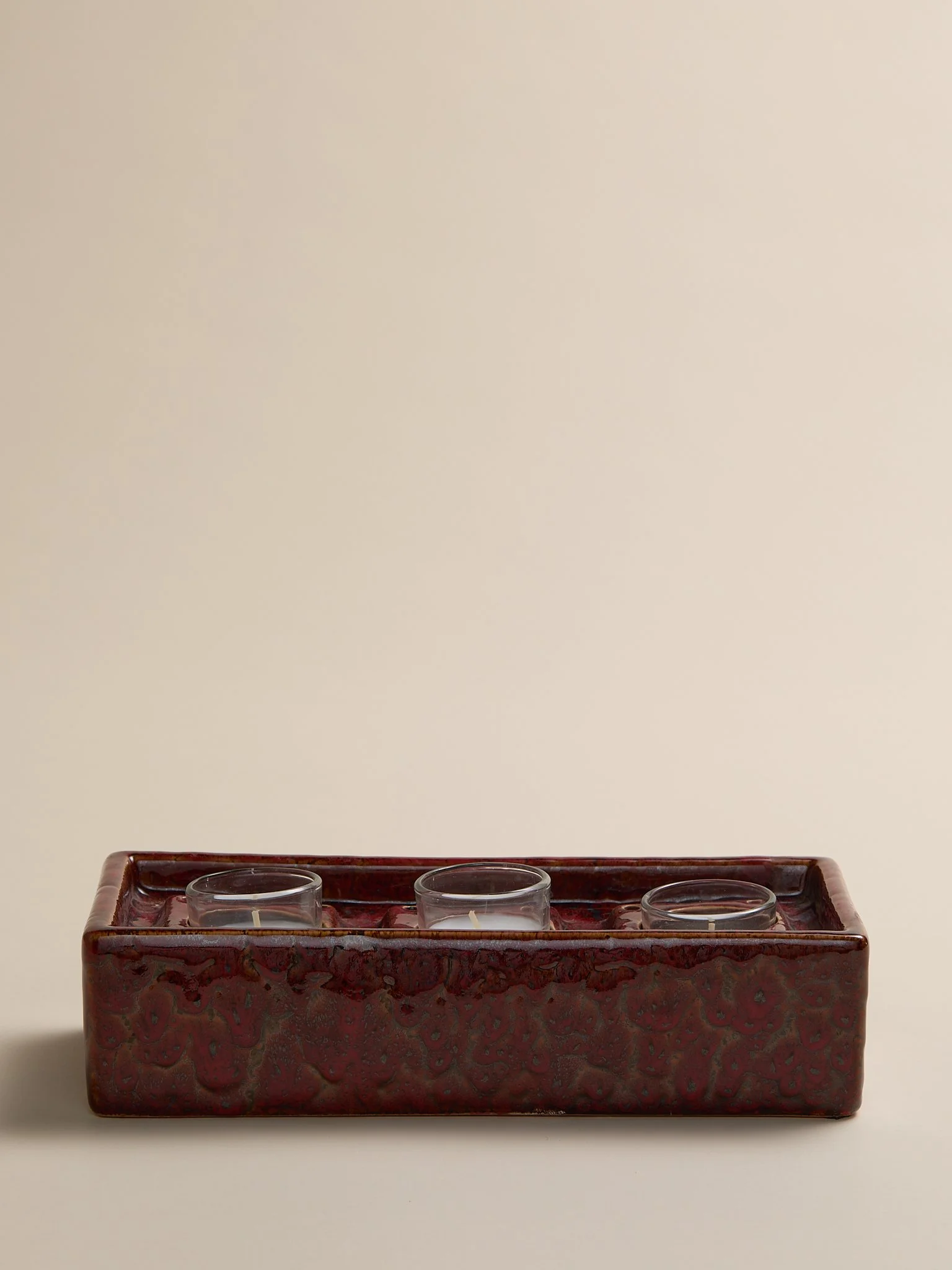 Shot_73_TheVintageRedCeramicCandleHolder_001.jpg