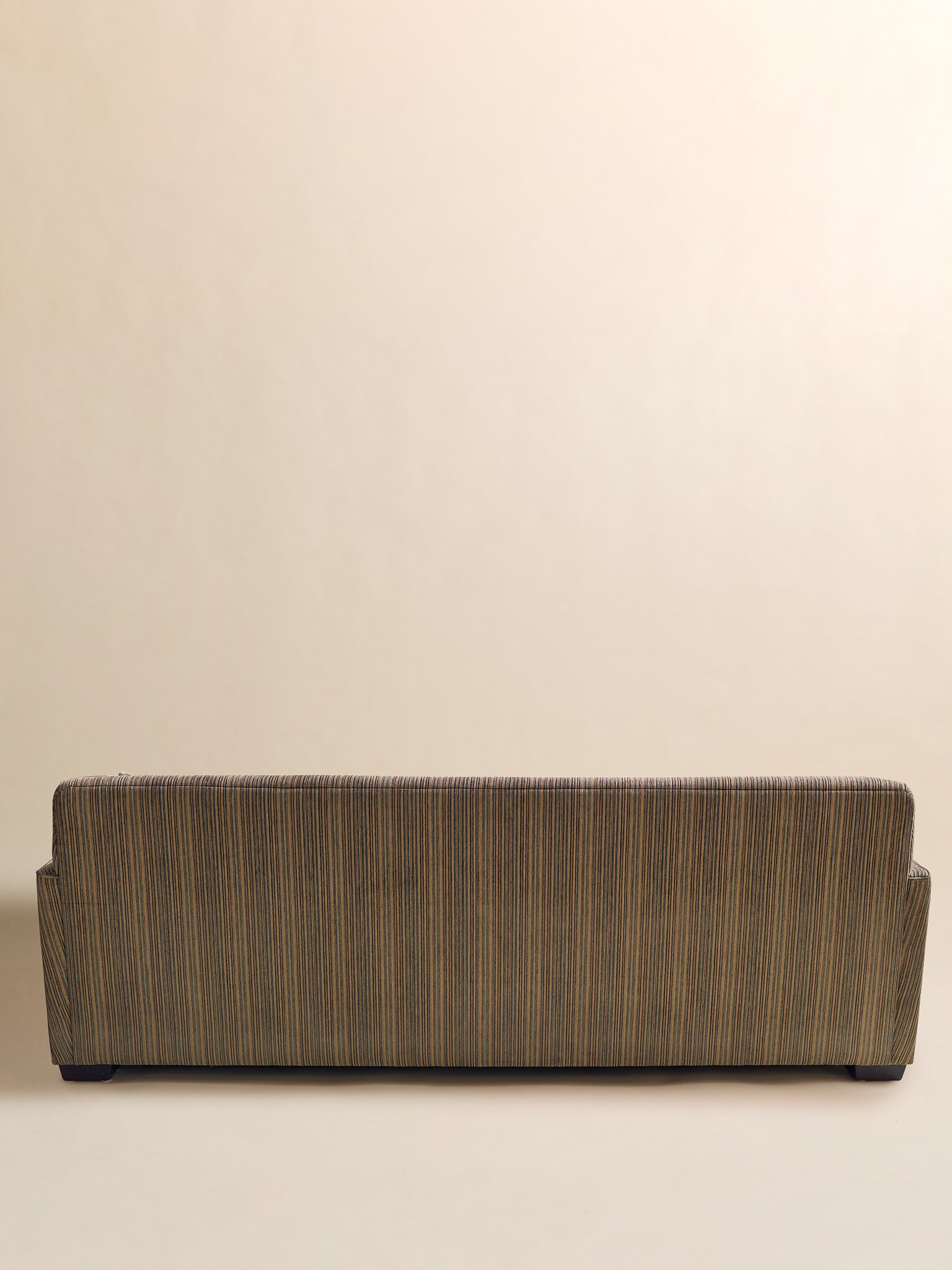 141_TheVintageSubtleStripeDeepSofa_004.jpg
