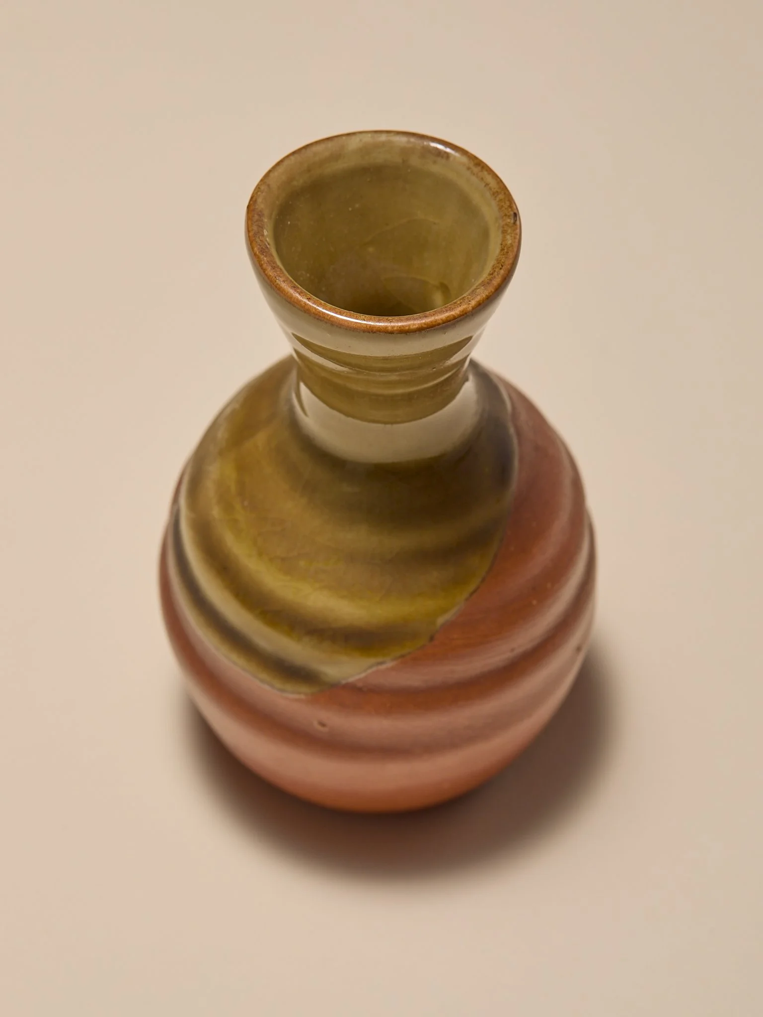 317_TheVintageJapaneseGreenGlazeandTerracottaMiniVase_003.jpg