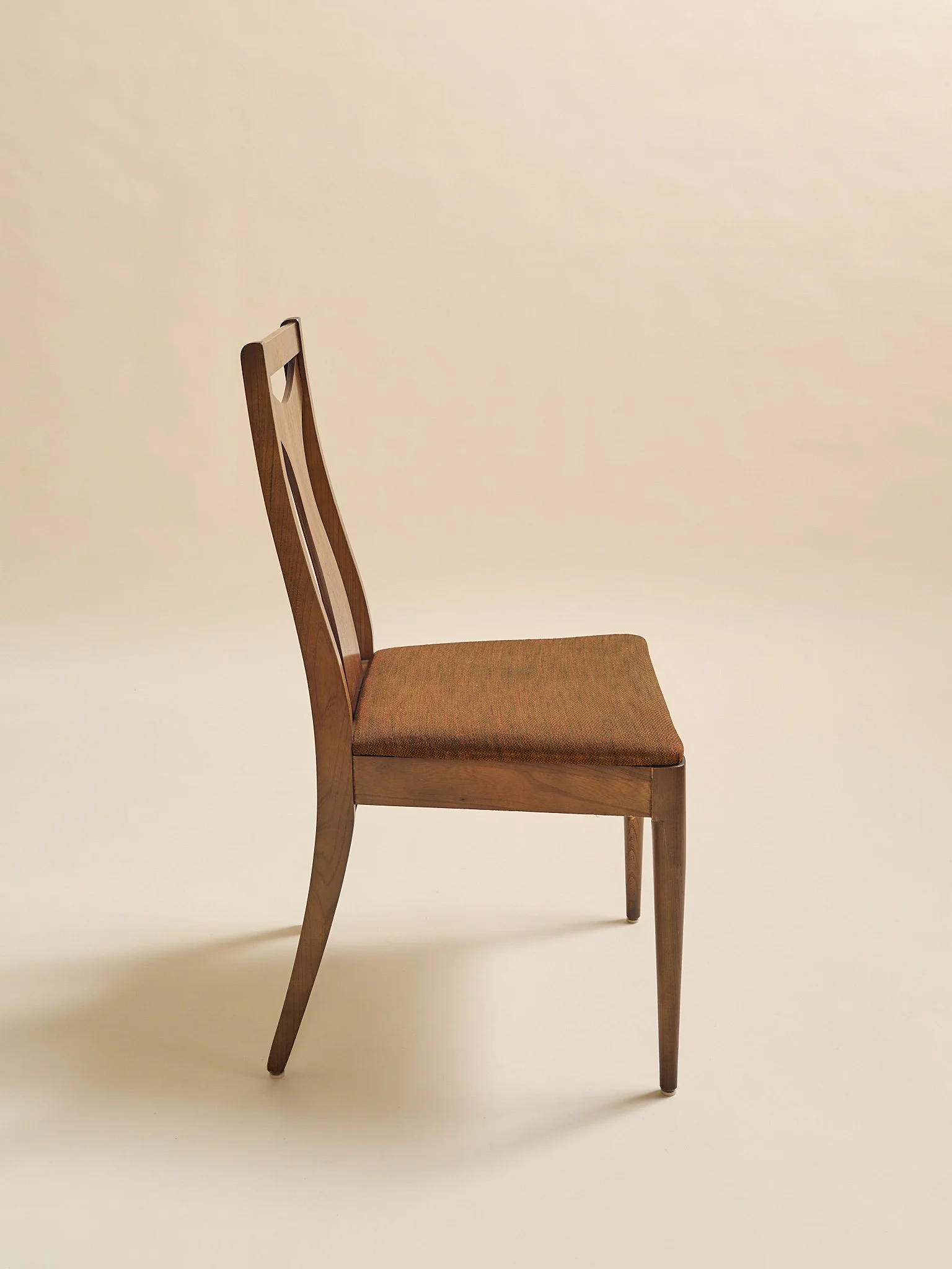 343_TheVintage1960sMCMWalnutDiningChairs_10.jpg