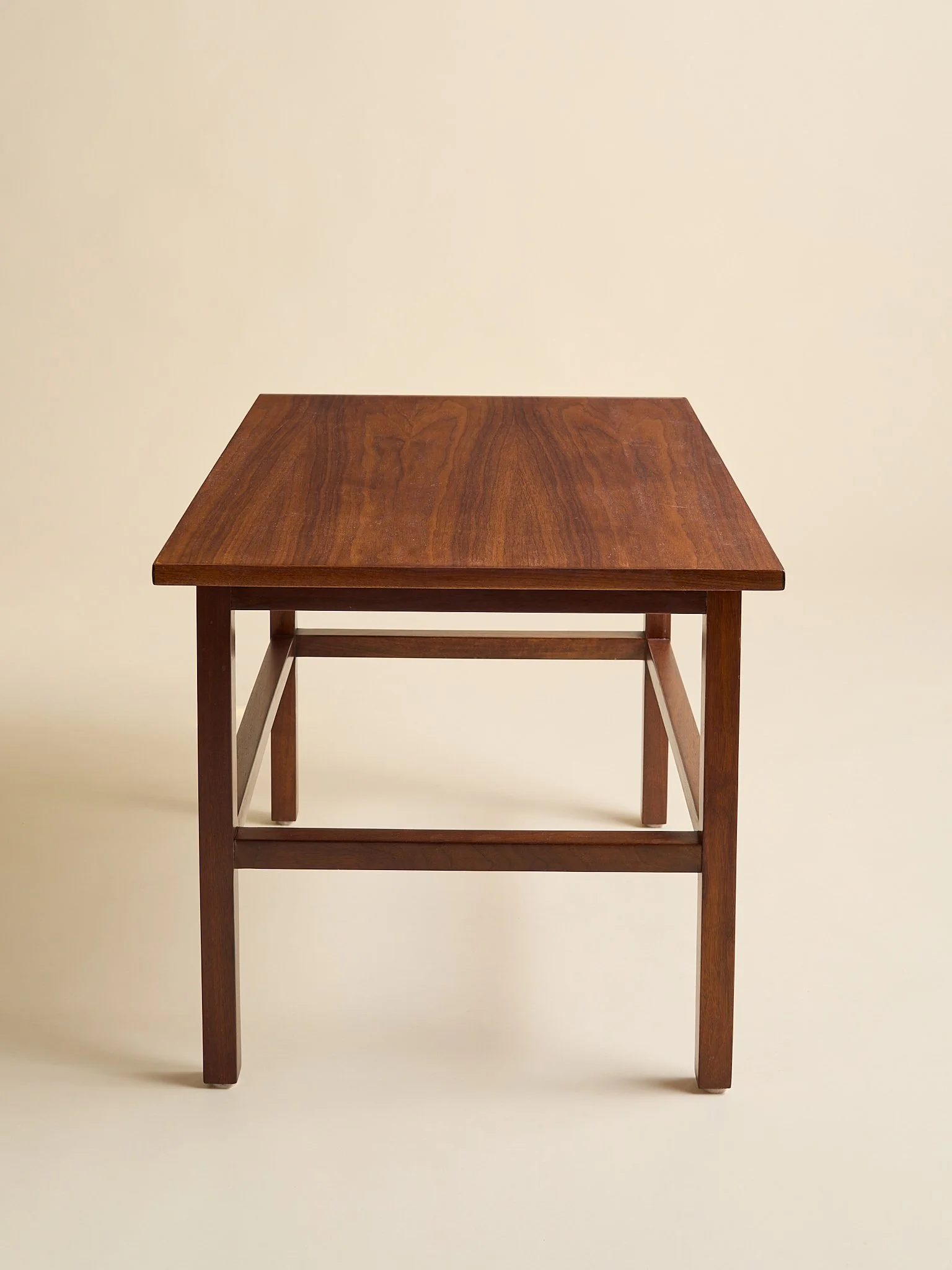 413_TheVintageMCMSideTables_05.jpg
